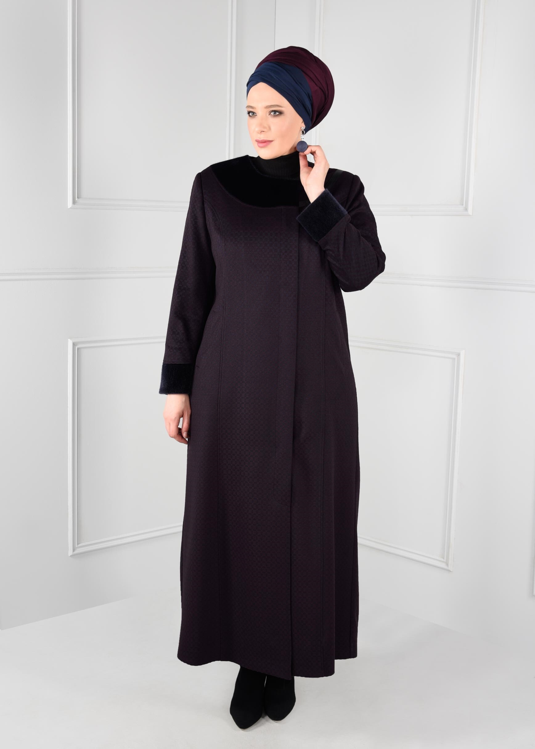 Vêtements hijab BLEU MARINE MANTEAU À CROISÉ DÉTAILLÉ FAUSSE-FOURRURE AVEC POCHES 9724 