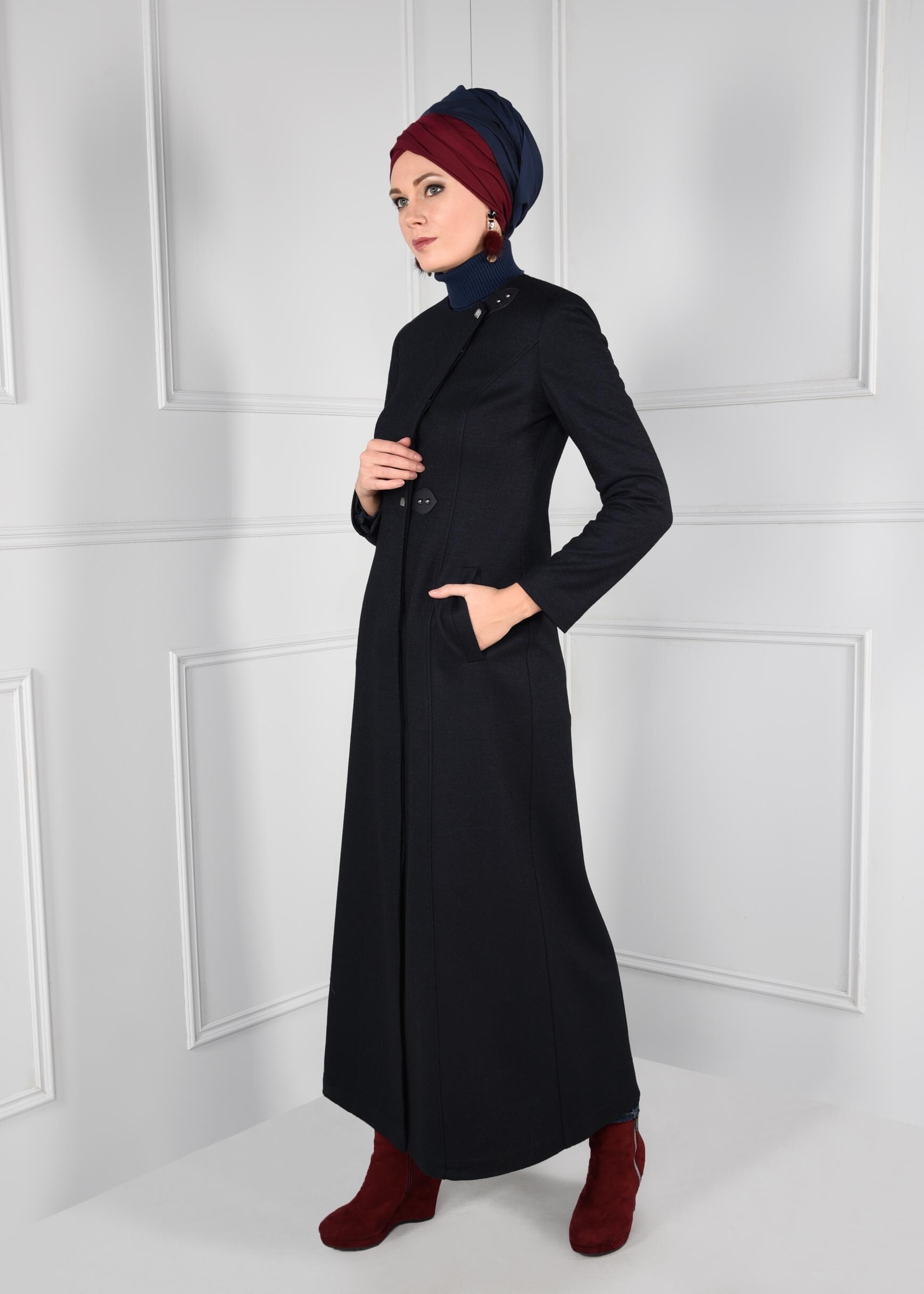 Tesettür giyim LACİVERT BİSİKLET YAKA DÜĞMELİ CEPLİ MANTO 9732 