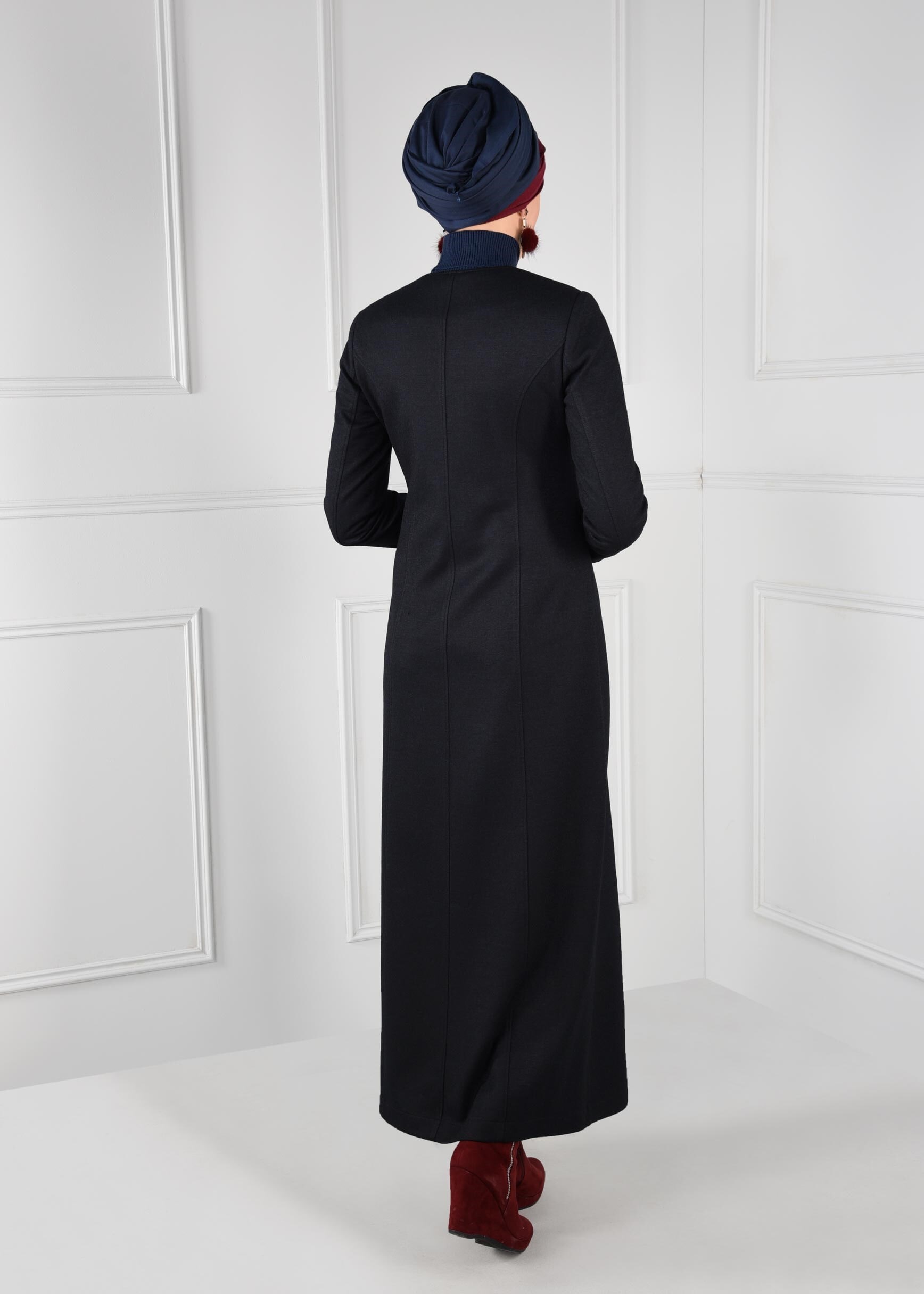 Tesettür giyim LACİVERT BİSİKLET YAKA DÜĞMELİ CEPLİ MANTO 9732 