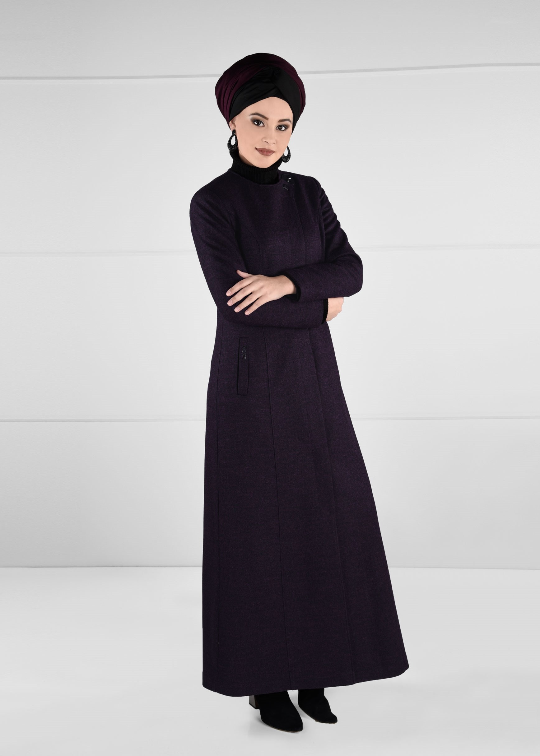 Tesettür giyim MÜRDÜM BİSİKLET YAKA DÜĞMELİ CEPLİ MANTO 9732 