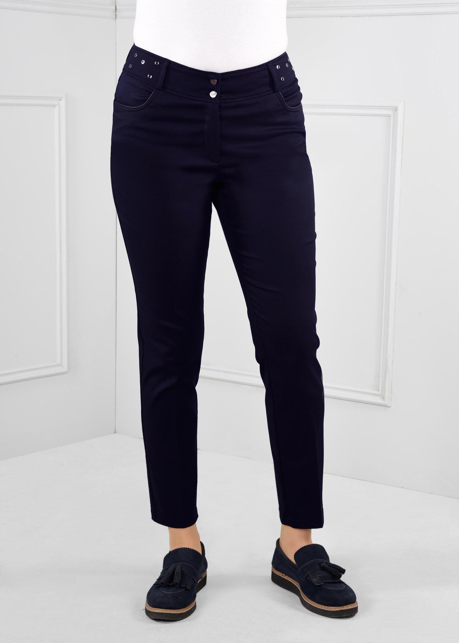 Tesettür giyim LACİVERT BELİ KUŞ GÖZÜ DETAYLI DÜĞMELİ DAR PAÇA PANTOLON 7100