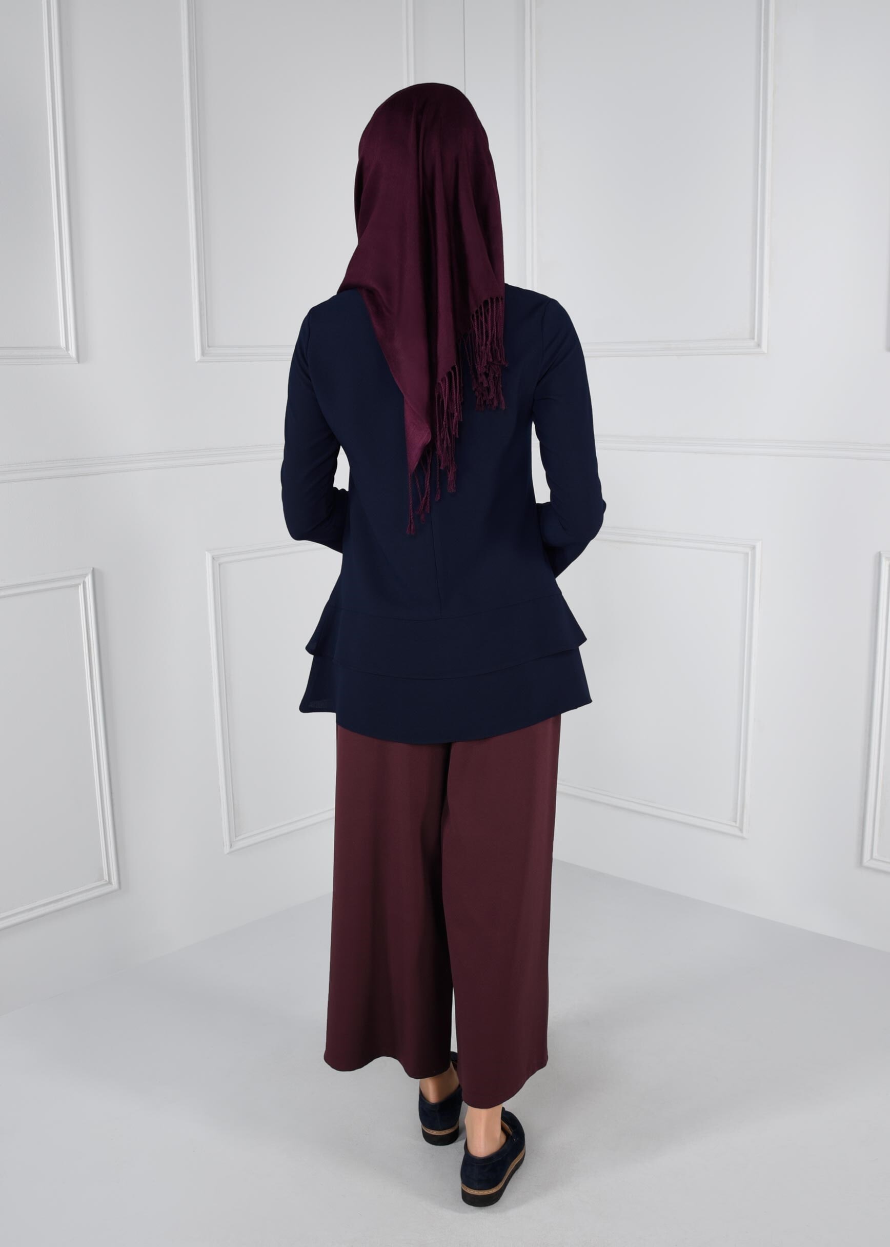 Tesettür giyim MÜRDÜM GİZLİ YIRTMAÇ DETAYLI GENİŞ PAÇA SALAŞ PANTOLON 7221 