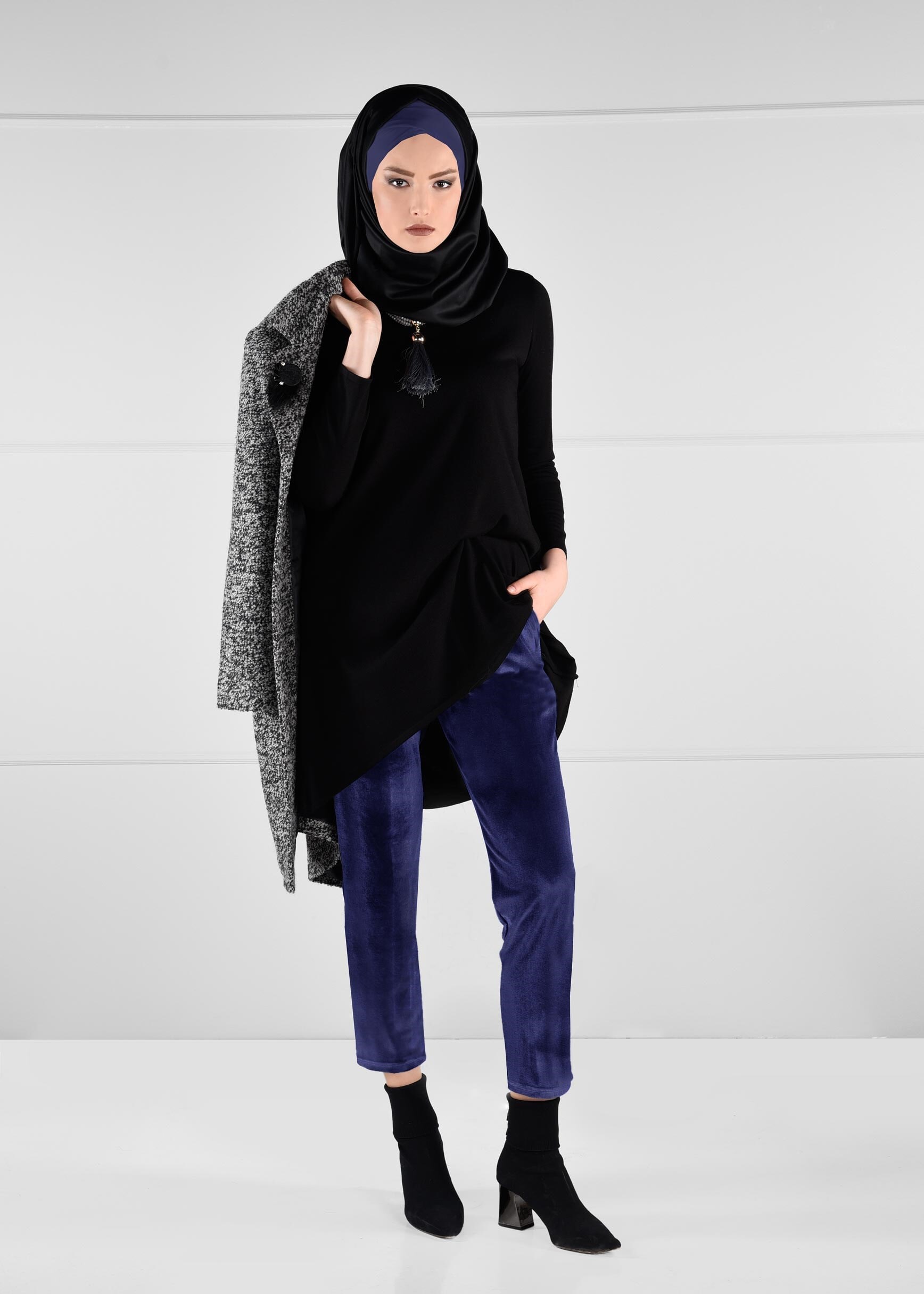 Tesettür giyim LACİVERT DÜZ KESİM CEPLİ KADİFE PANTOLON 7236