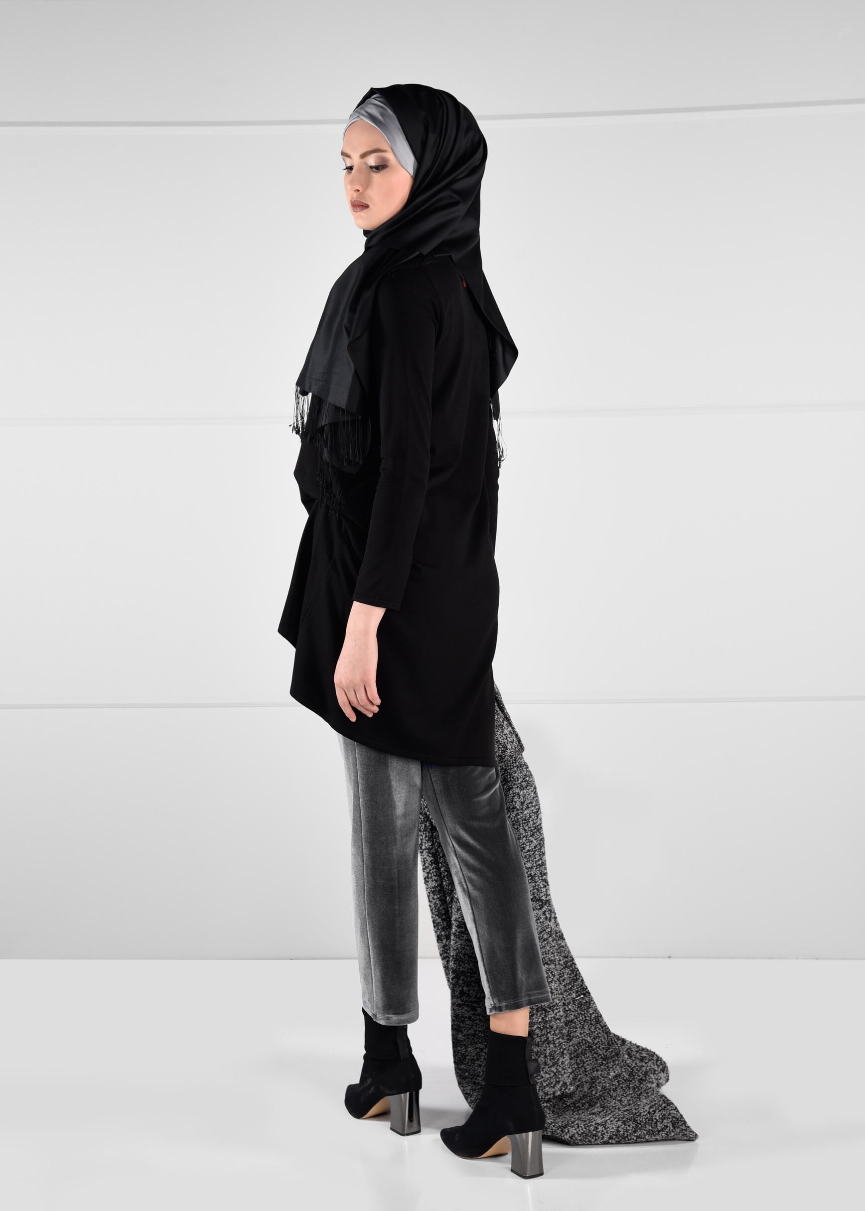 Tesettür giyim GRİ DÜZ KESİM CEPLİ KADİFE PANTOLON 7236