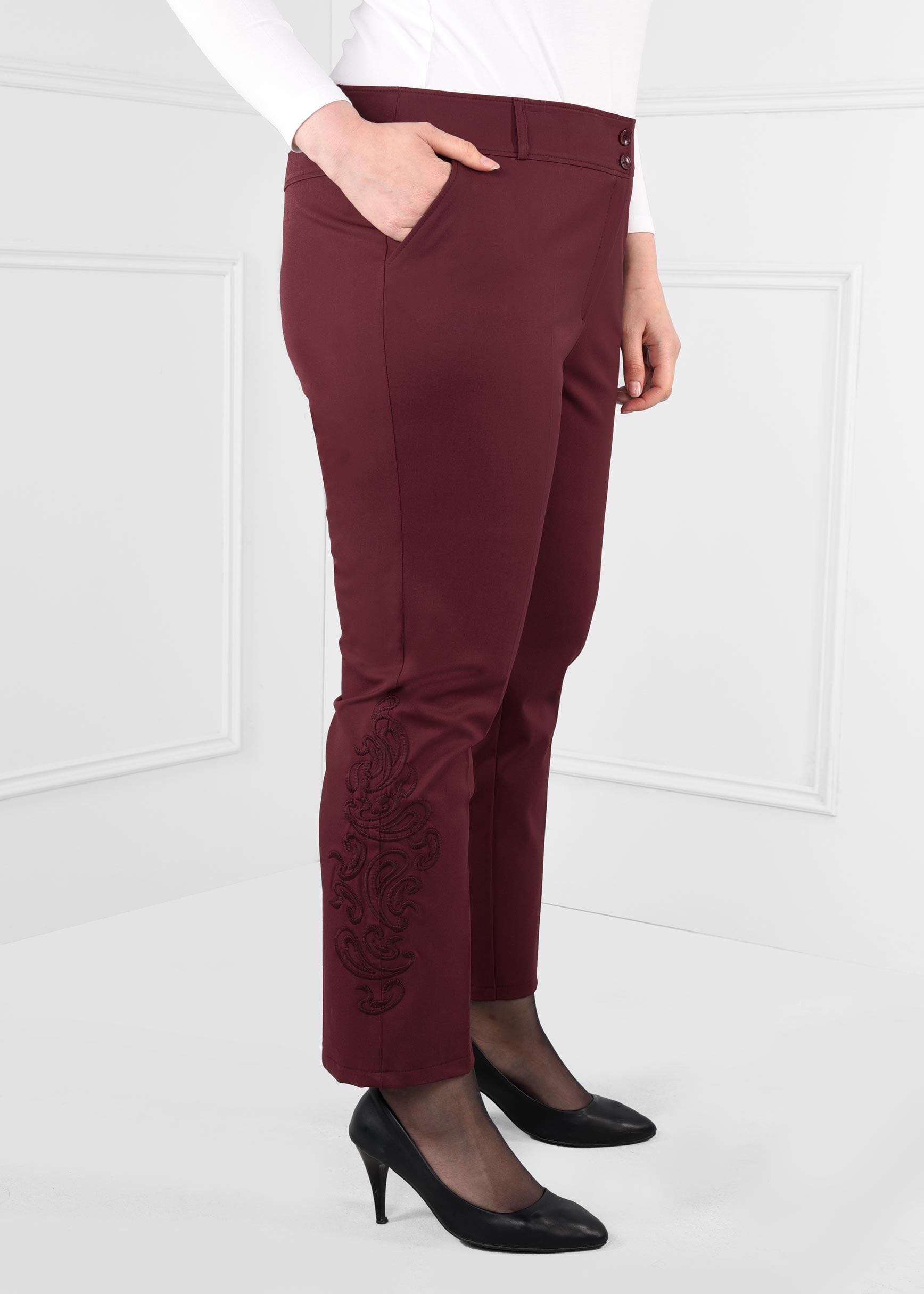 Tesettür giyim BORDO  YANLARI NAKIŞ DETAYLI ARA BEL PANTOLON 7241
