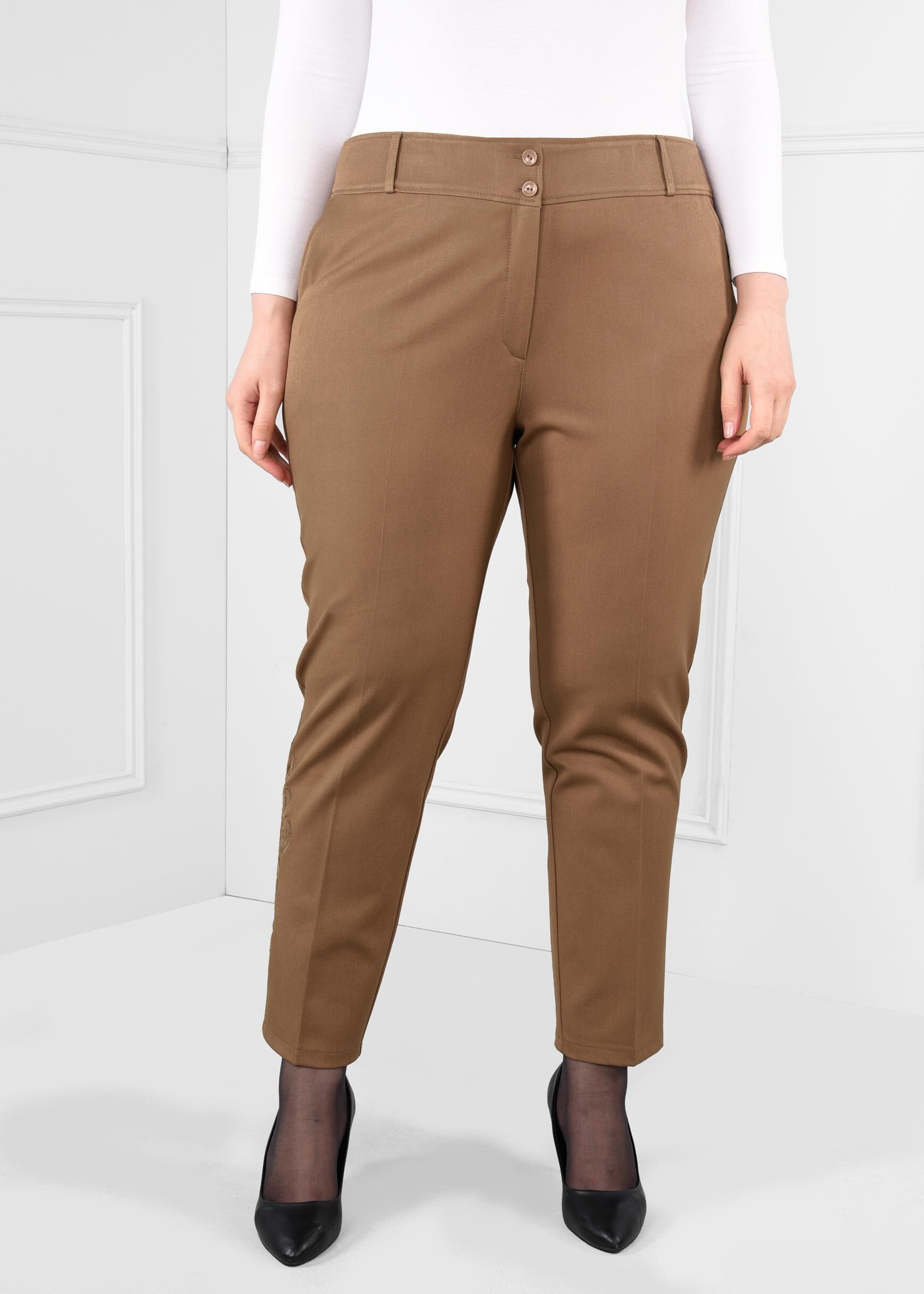 Tesettür giyim KAHVE  YANLARI NAKIŞ DETAYLI ARA BEL PANTOLON 7241