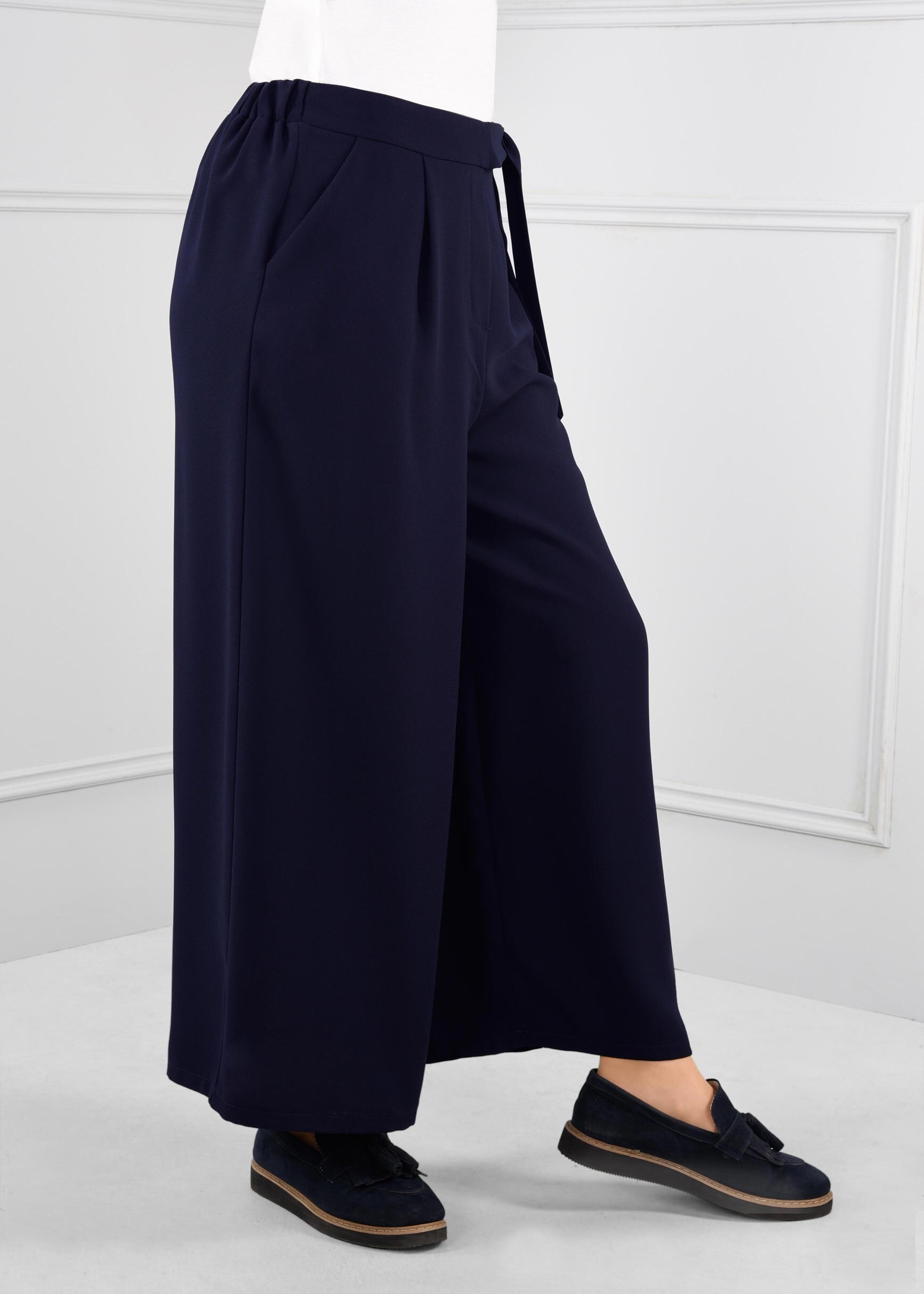 Tesettür giyim LACİVERT BELİ LASTİKLİ KUŞAK DETAYLI GENİŞ KESİM PANTOLON 7250