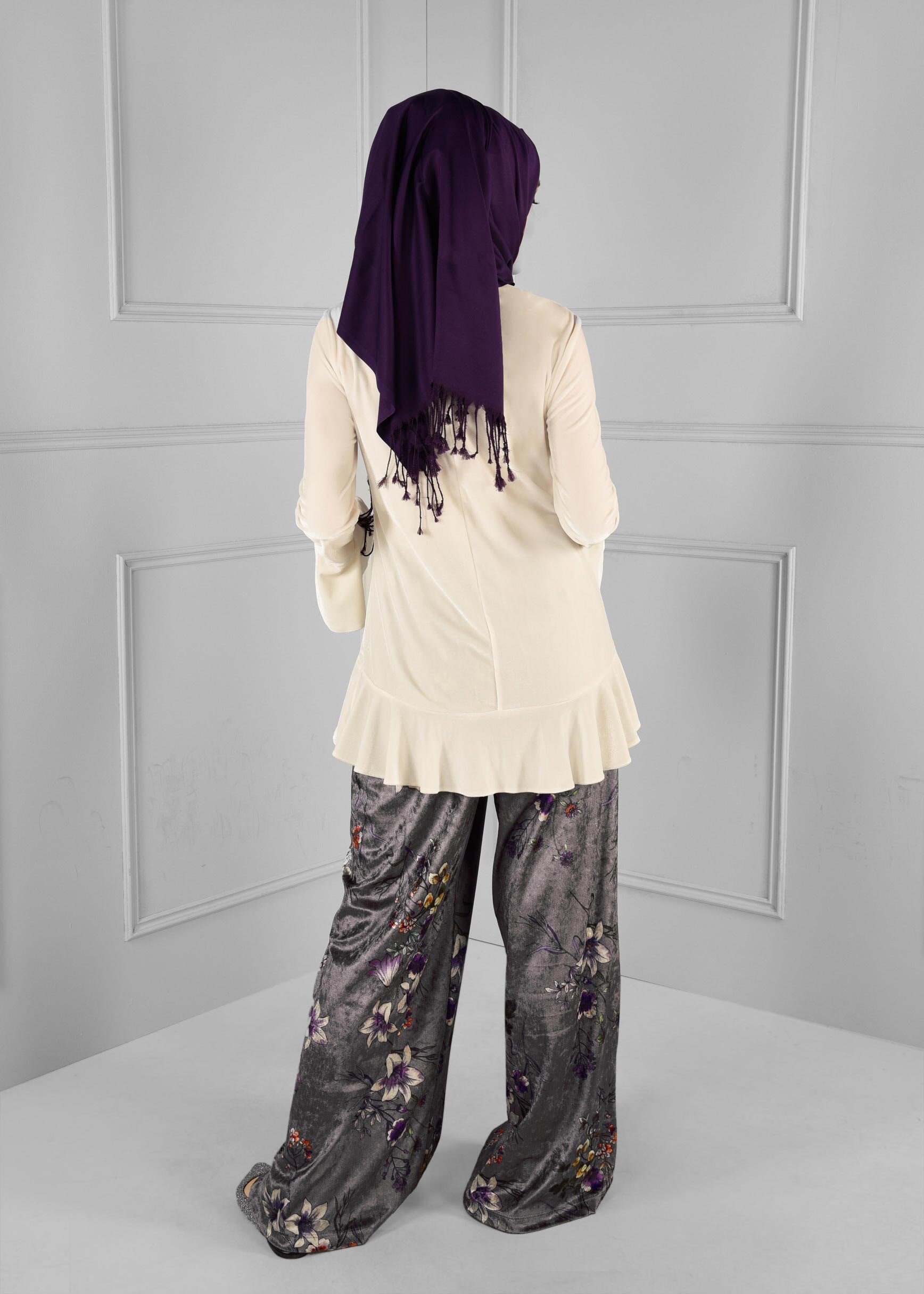 Tesettür giyim GRİ ÇİÇEK DESENLİ GENİŞ KESİM KADİFE PANTOLON 7252