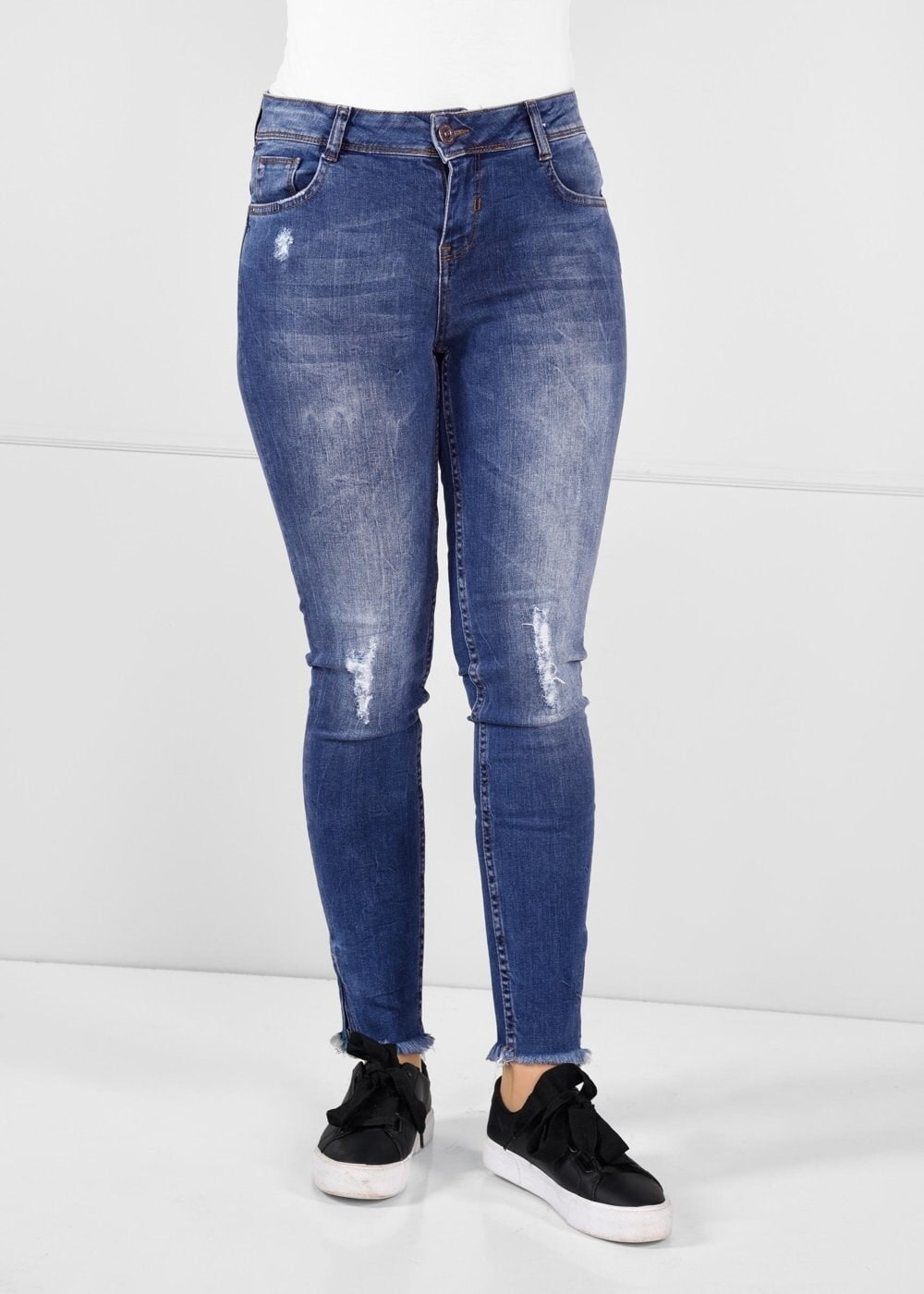 Tesettür giyim MAVİ BİLEKLERİ FERMUARLI TAŞLAMALI ARA BEL DENİM PANTOLON 7263