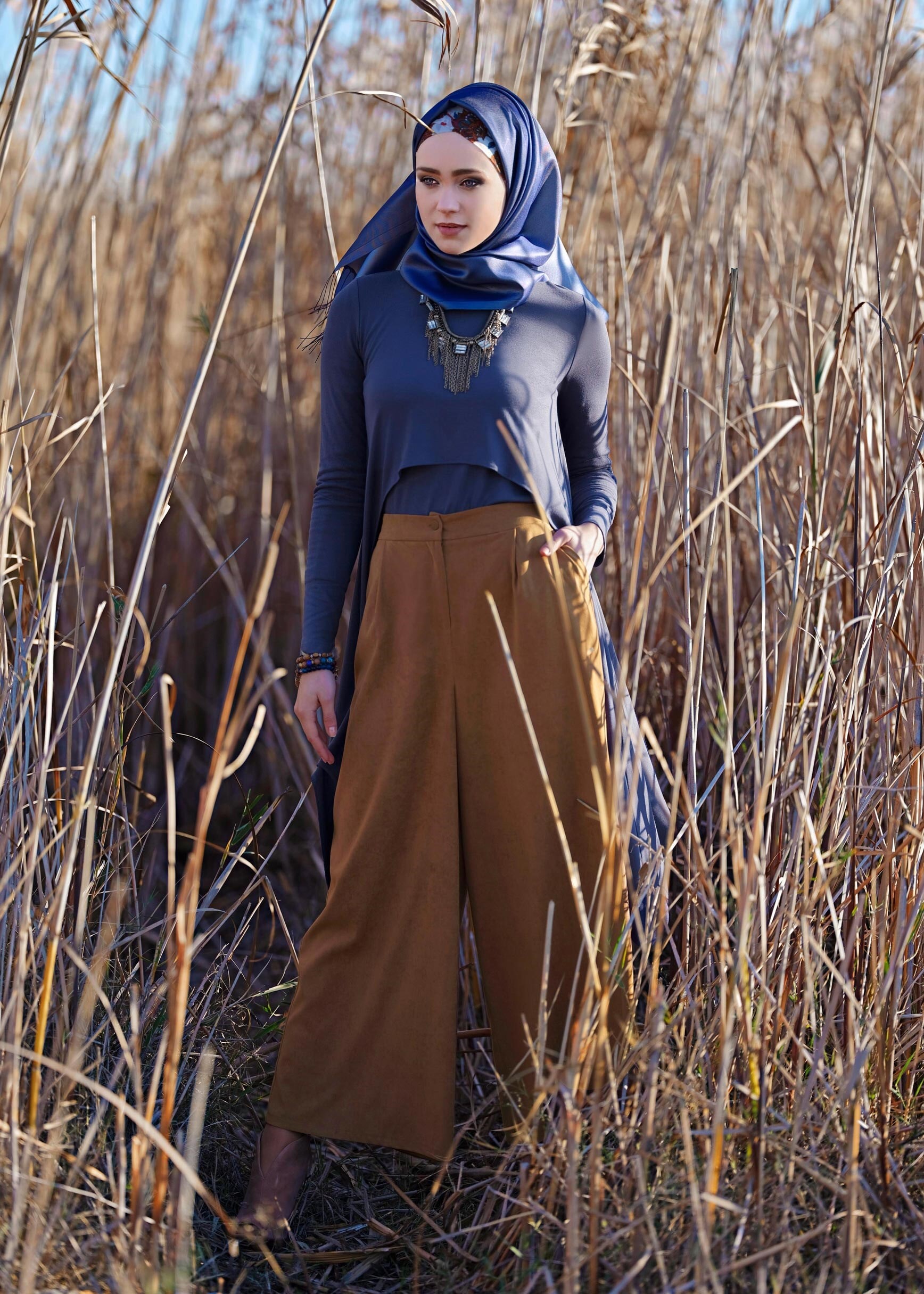 Tesettür giyim BEJ GENİŞ KESİM SÜET PANTOLON 7269