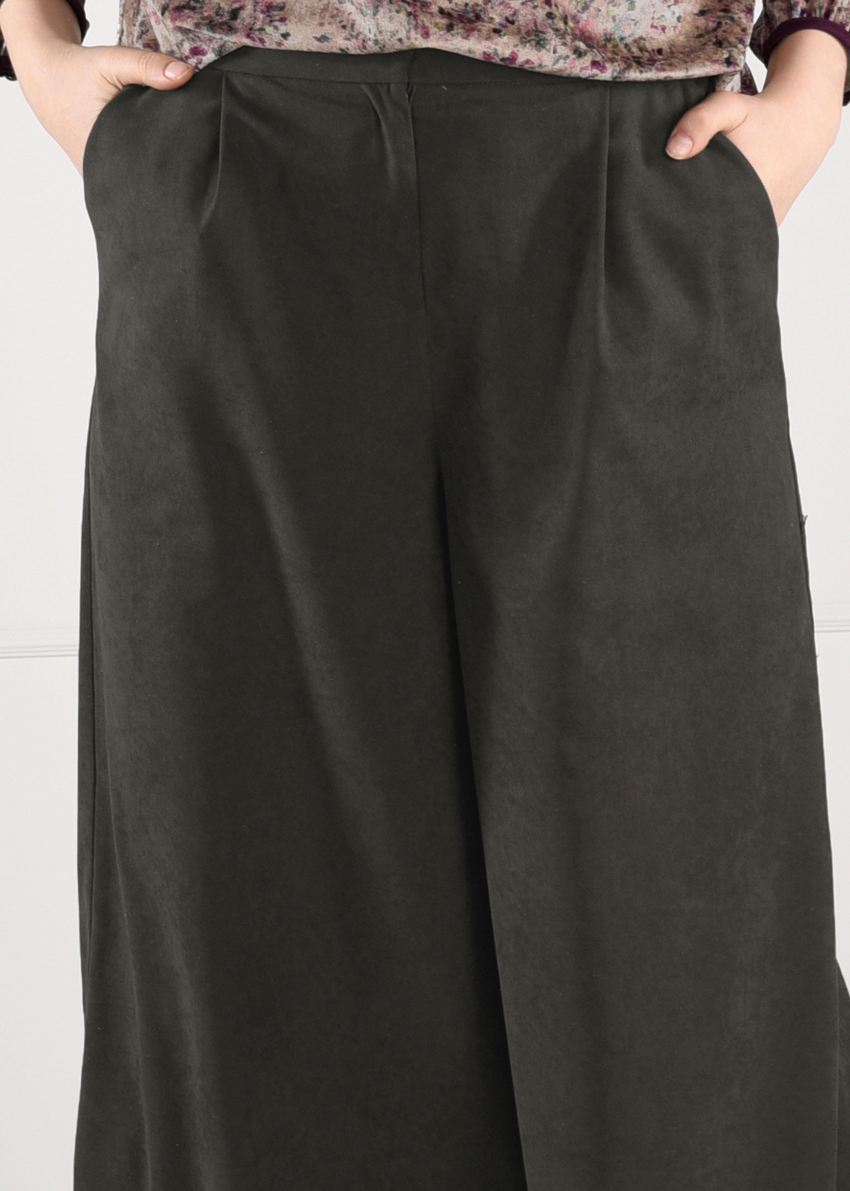 Tesettür giyim HAKİ GENİŞ KESİM SÜET PANTOLON 7269