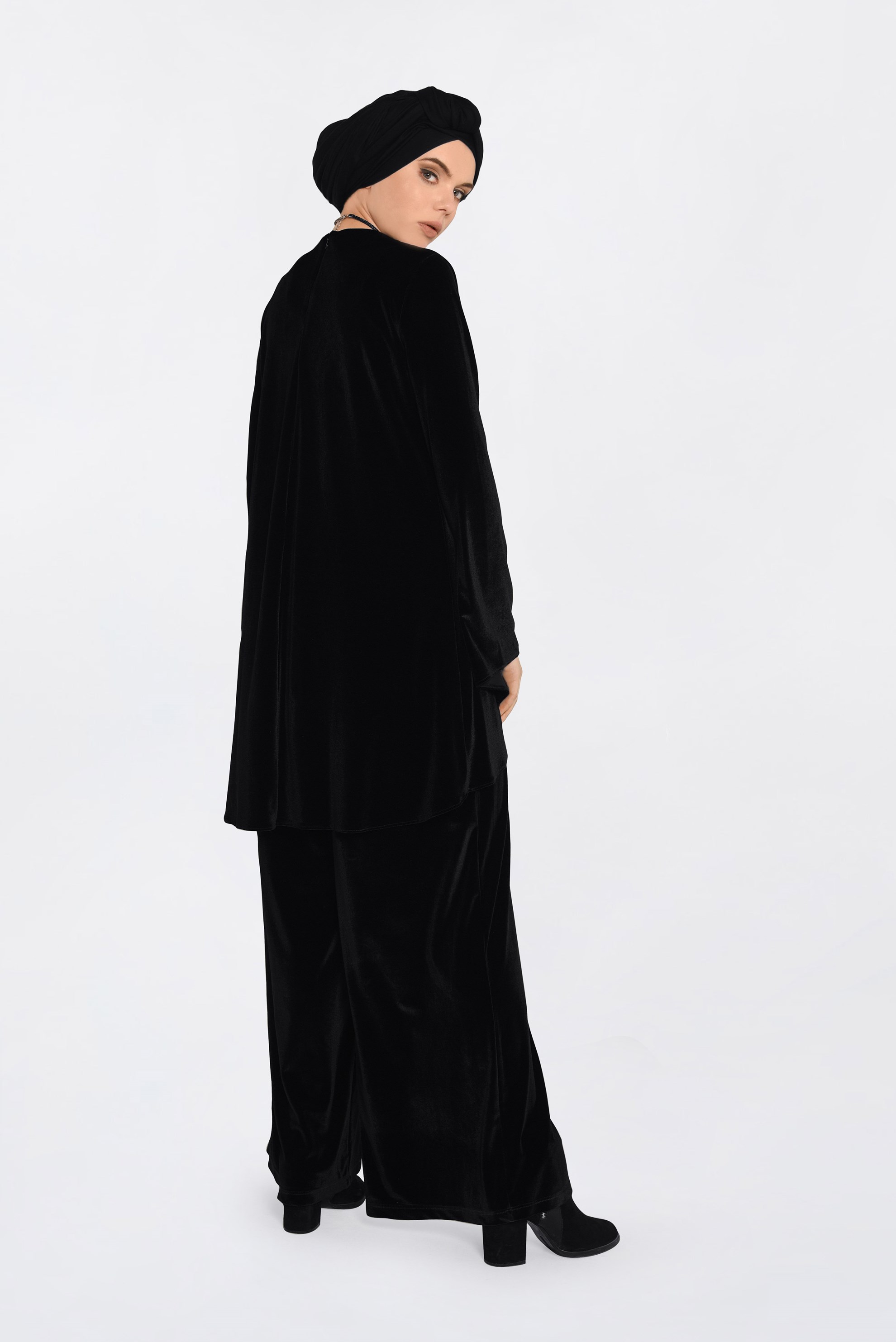 Tesettür giyim SİYAH KADİFE BOL KESİM PANTOLON 7401 