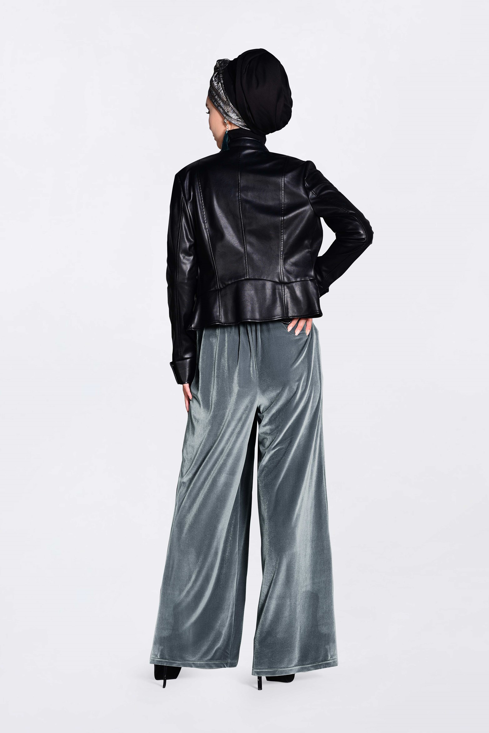 Tesettür giyim GÜMÜŞ KADİFE BOL KESİM PANTOLON 7401 