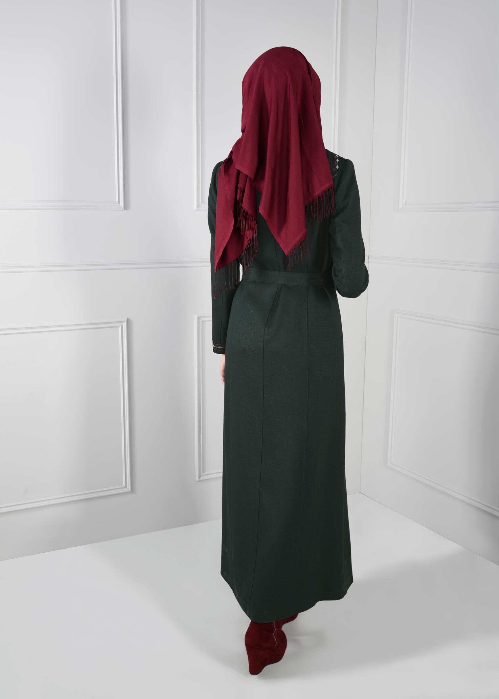 Tesettür giyim YEŞİL KUŞAKLI KAPÜŞONLU PARDESÜ 1131