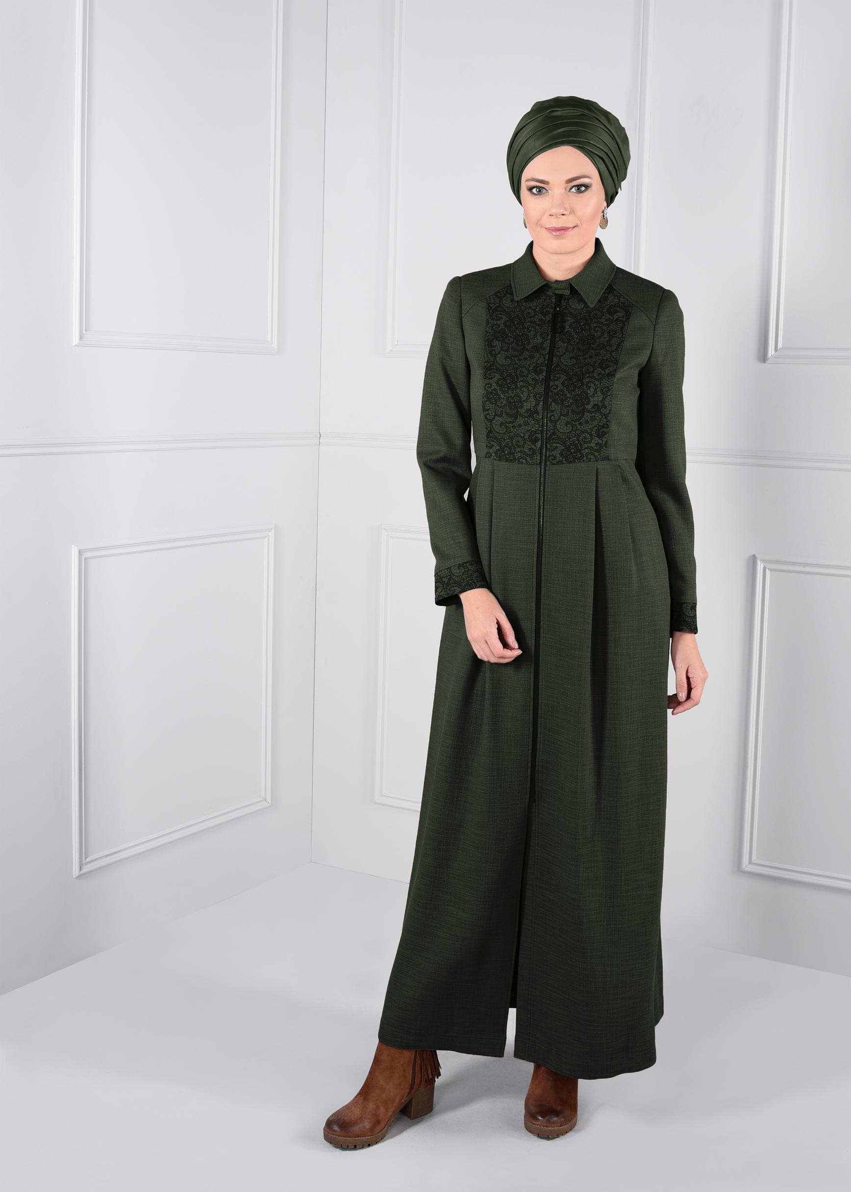 Tesettür giyim HAKİ DANTEL DETAYLI CEPLİ FERMUARLI PARDESÜ 1137