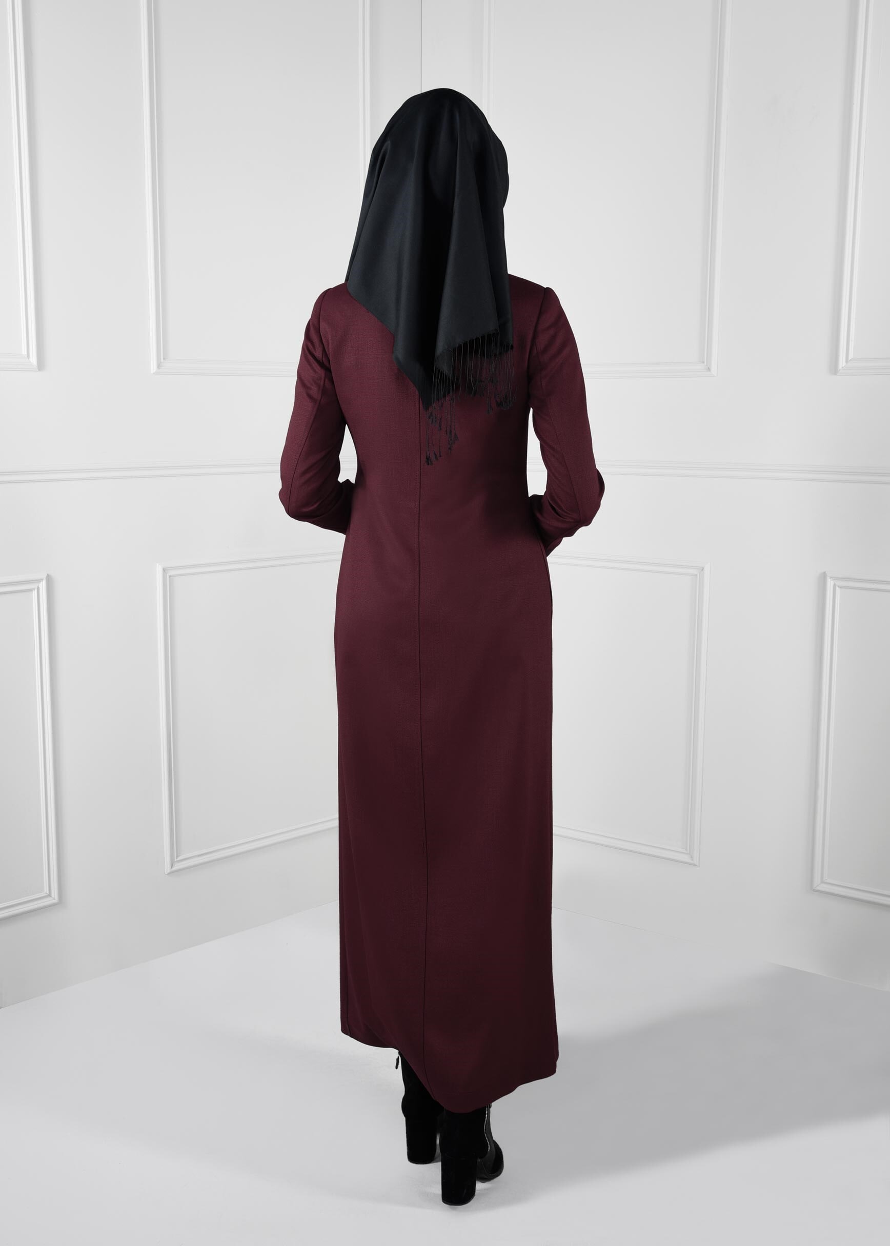 Tesettür giyim BORDO DANTEL DETAYLI CEPLİ FERMUARLI PARDESÜ 1137