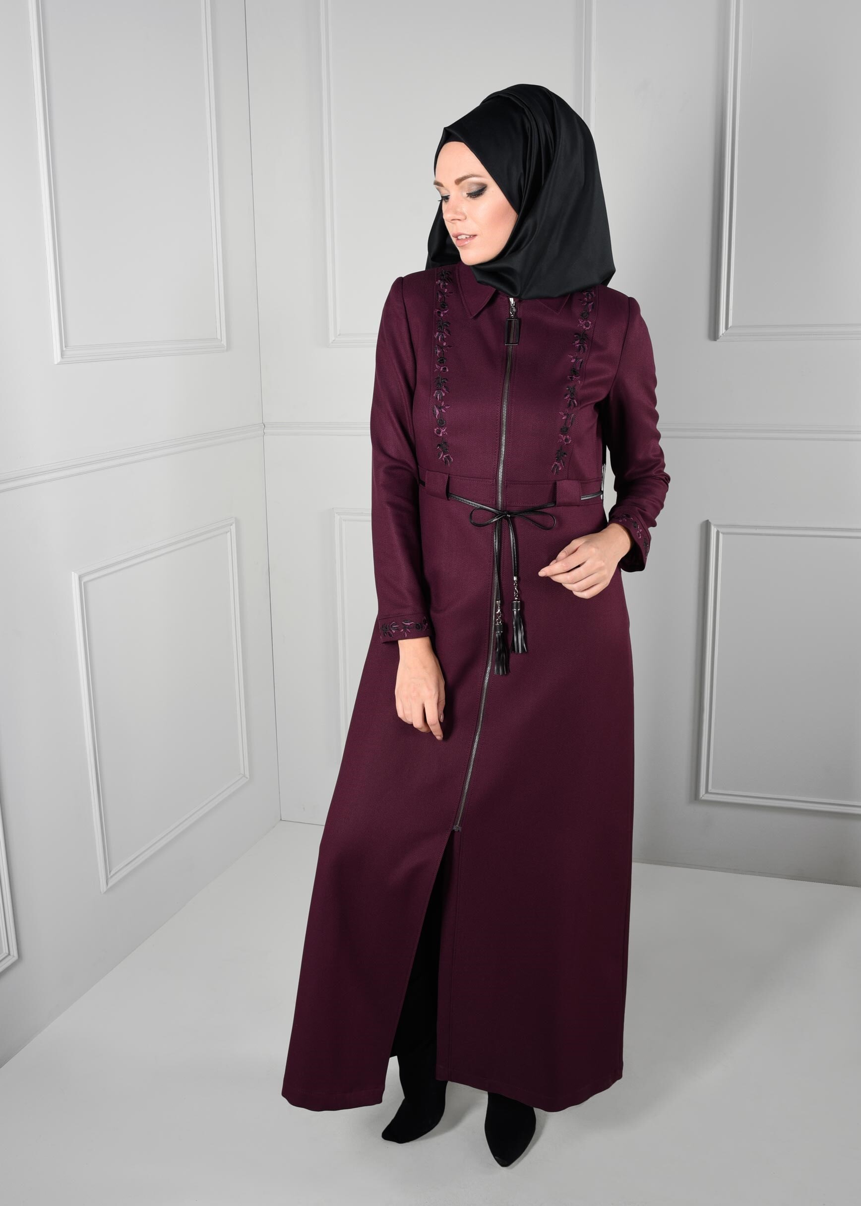 Tesettür giyim MÜRDÜM BAĞCIKLI NAKIŞLI PARDESÜ 1140