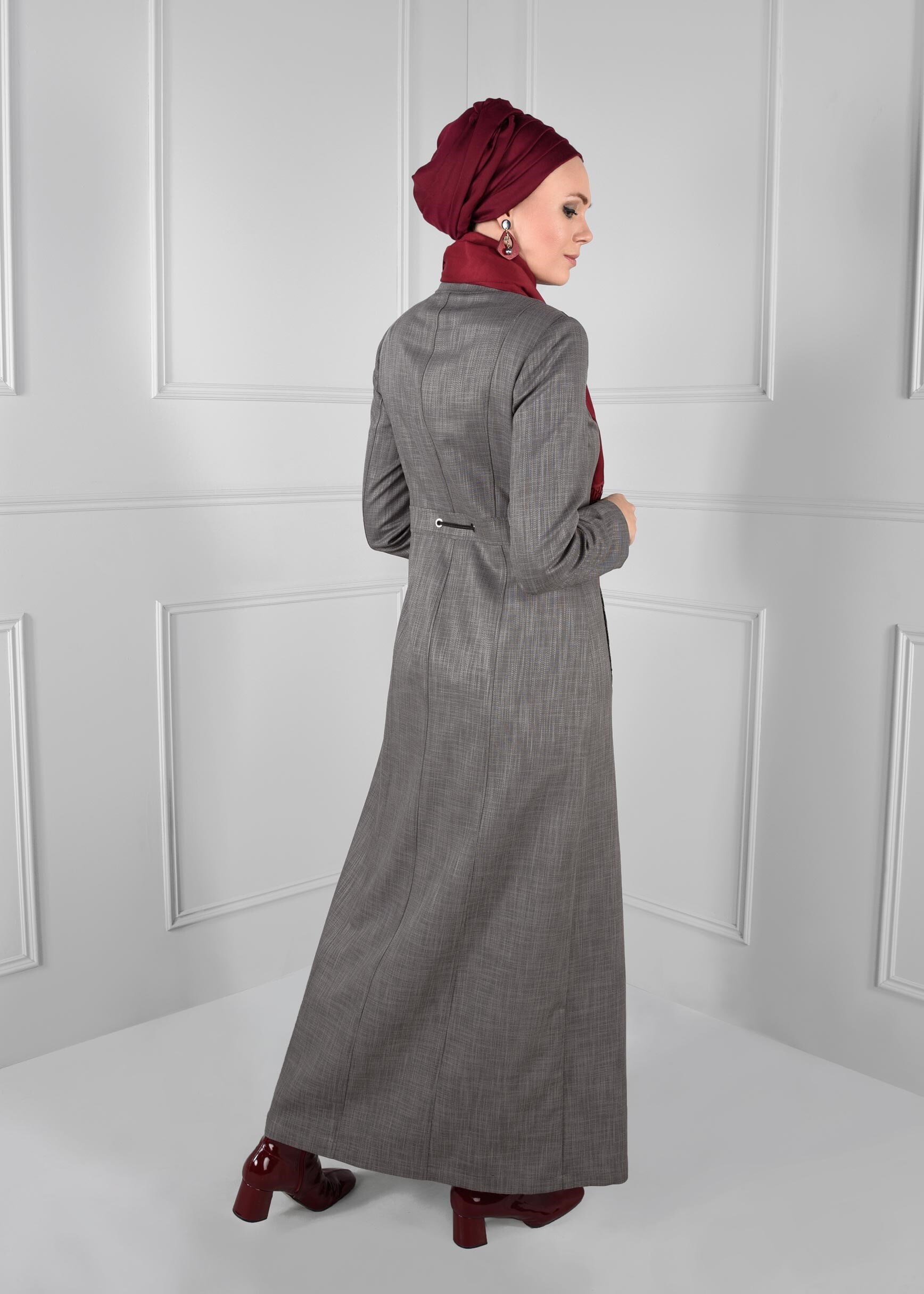 Tesettür giyim GRİ BELDEN BAĞCIKLI DANTEL DETAYLI CEPLİ PARDESÜ 1144