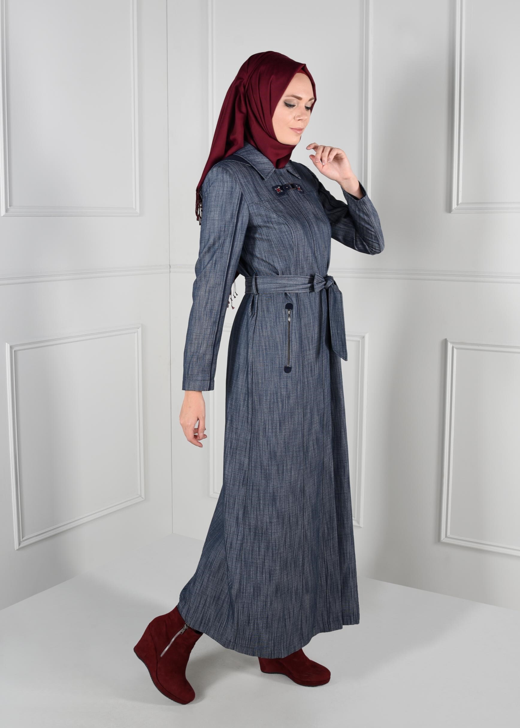 Tesettür giyim LACİVERT KUŞAKLI KAPÜŞONLU PARDESÜ 1146