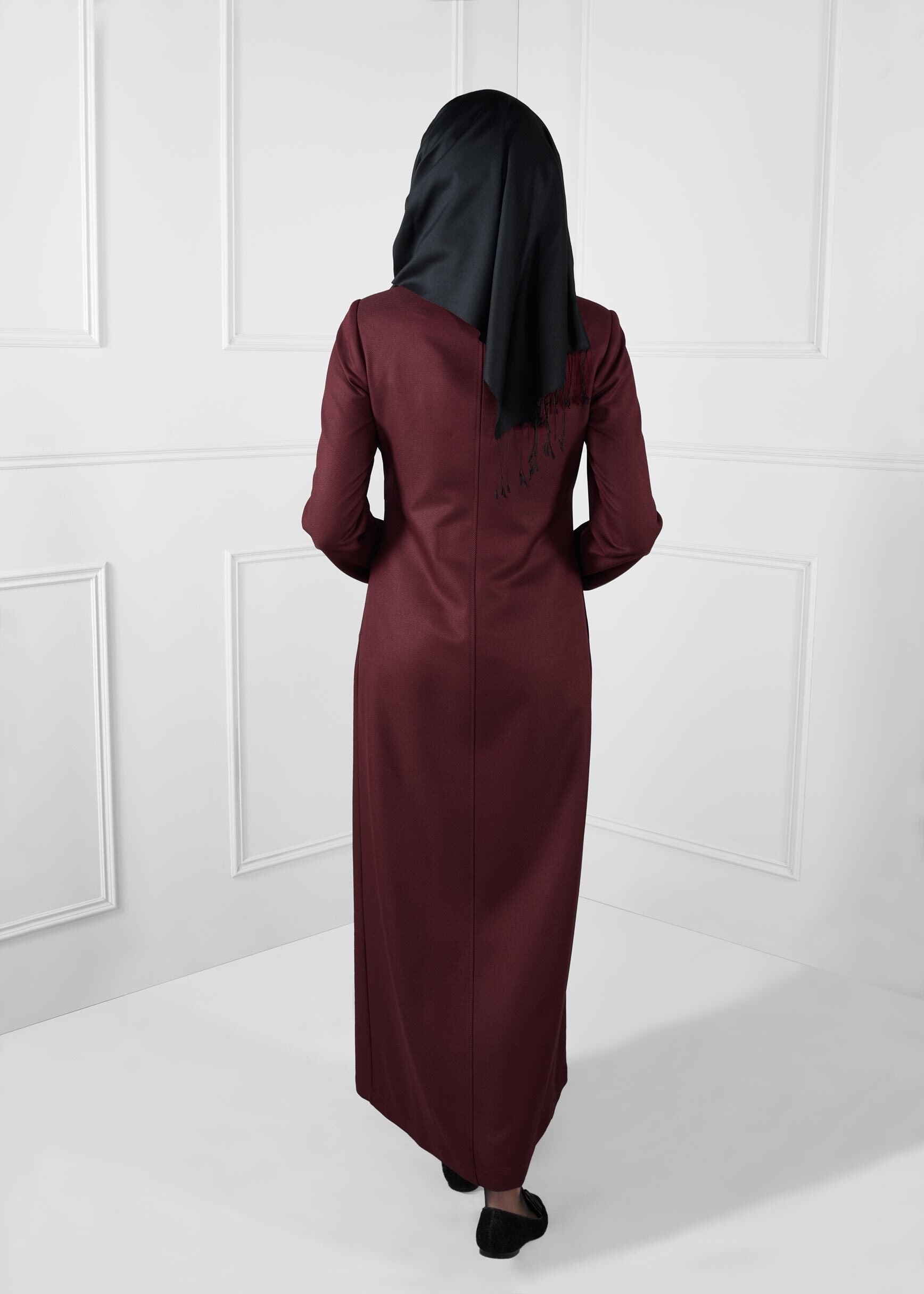 Tesettür giyim BORDO BONCUK İŞLEMELİ FERMUARLI PARDESÜ 1148