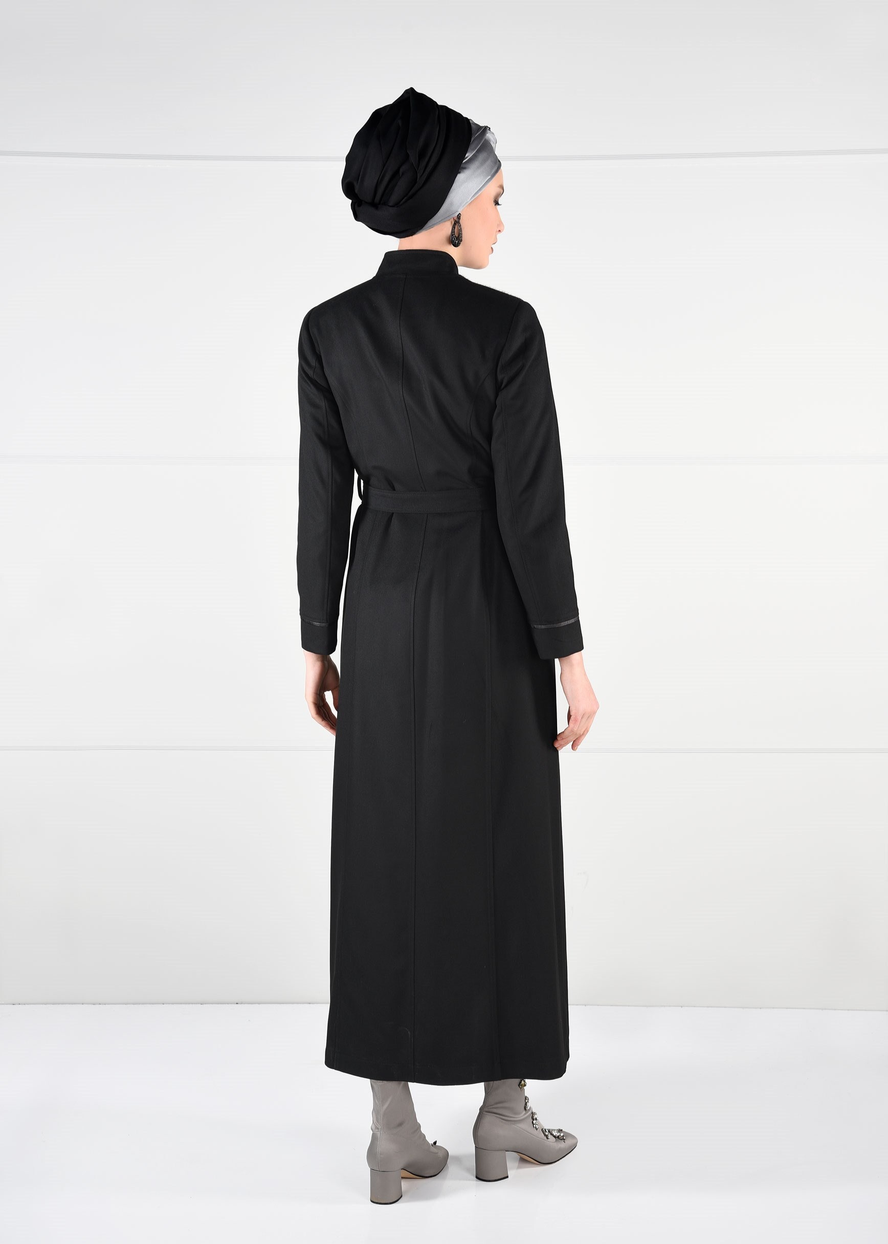 Tesettür giyim SİYAH HAKİM YAKA CEPLİ PARDESÜ 1164 