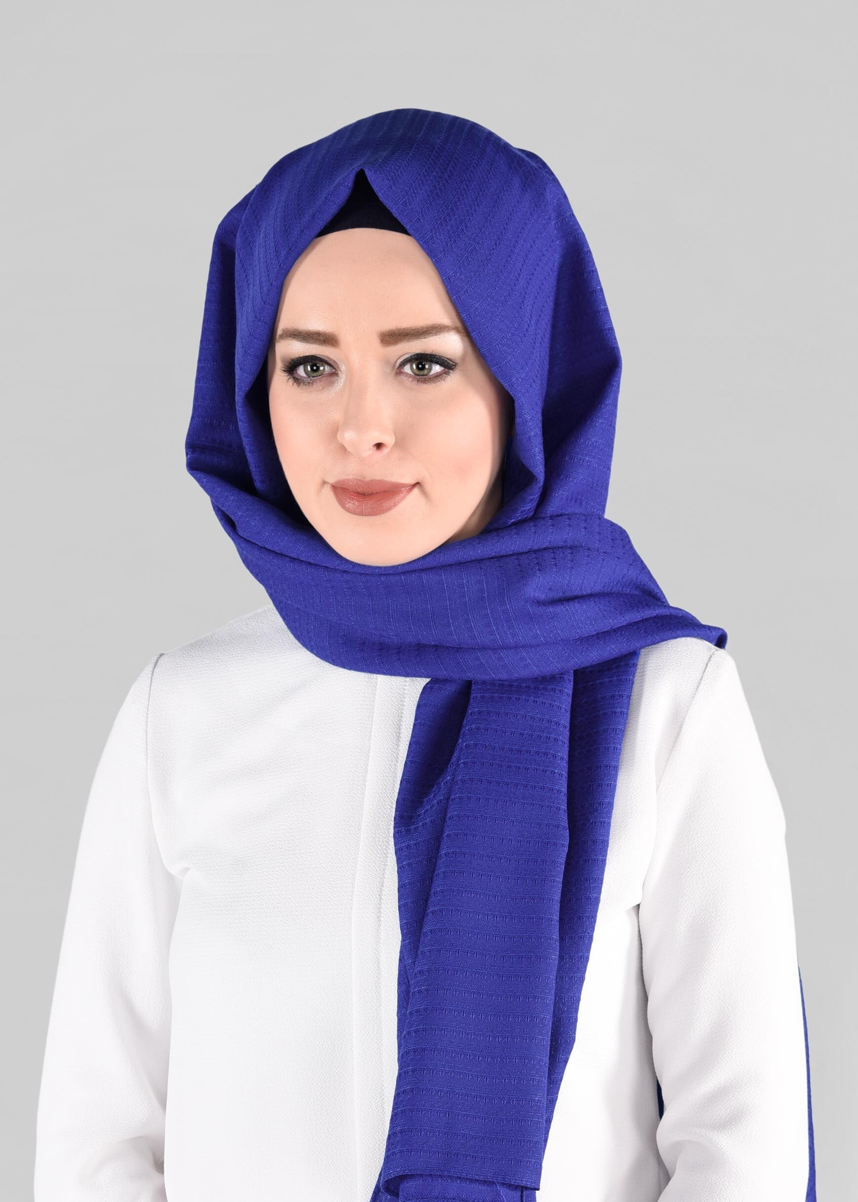 Tesettür giyim LACİVERT 9879 ALVİNA KENDİNDEN DESENLİ ŞAL