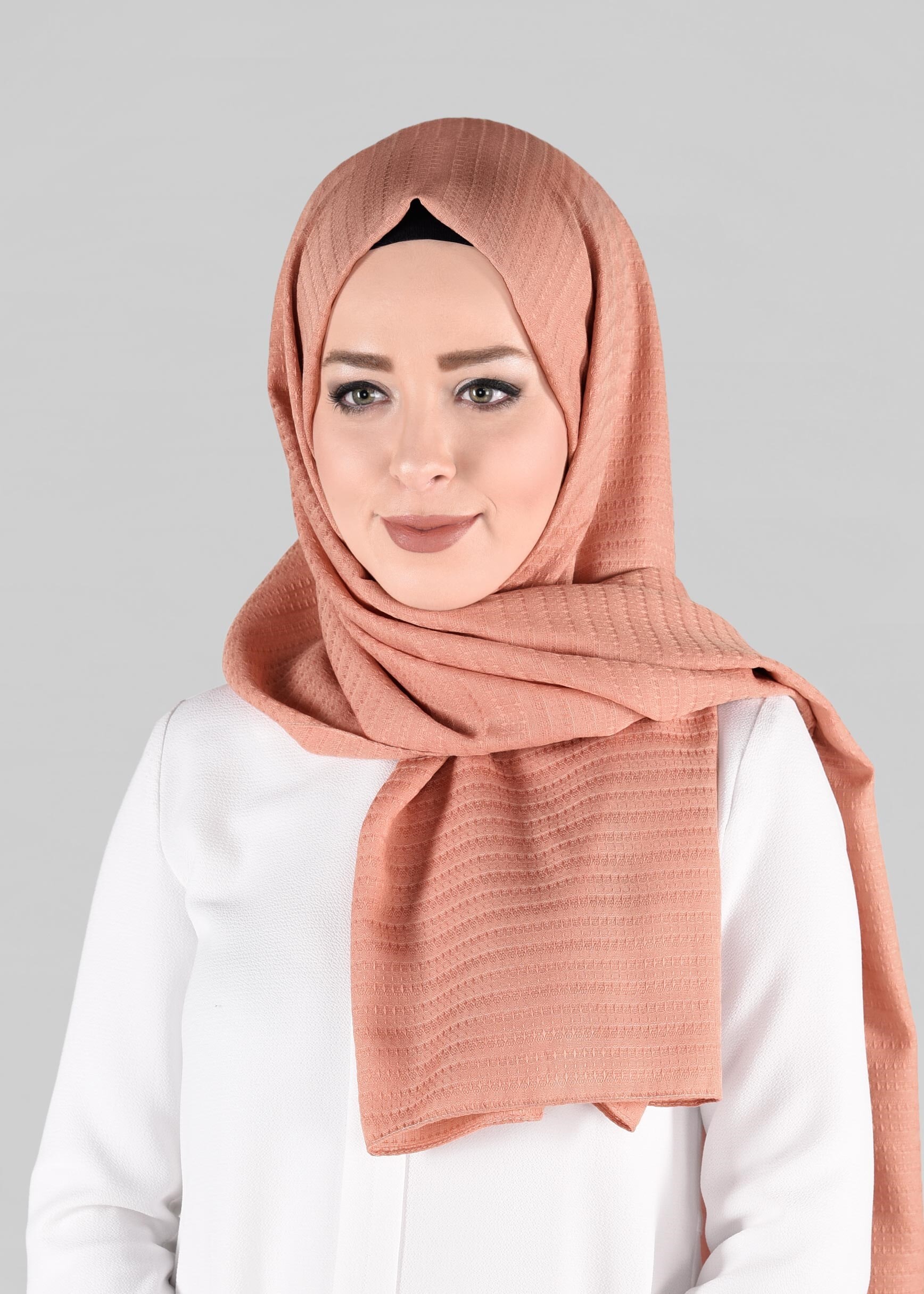 Tesettür giyim PUDRA 9879 ALVİNA KENDİNDEN DESENLİ ŞAL