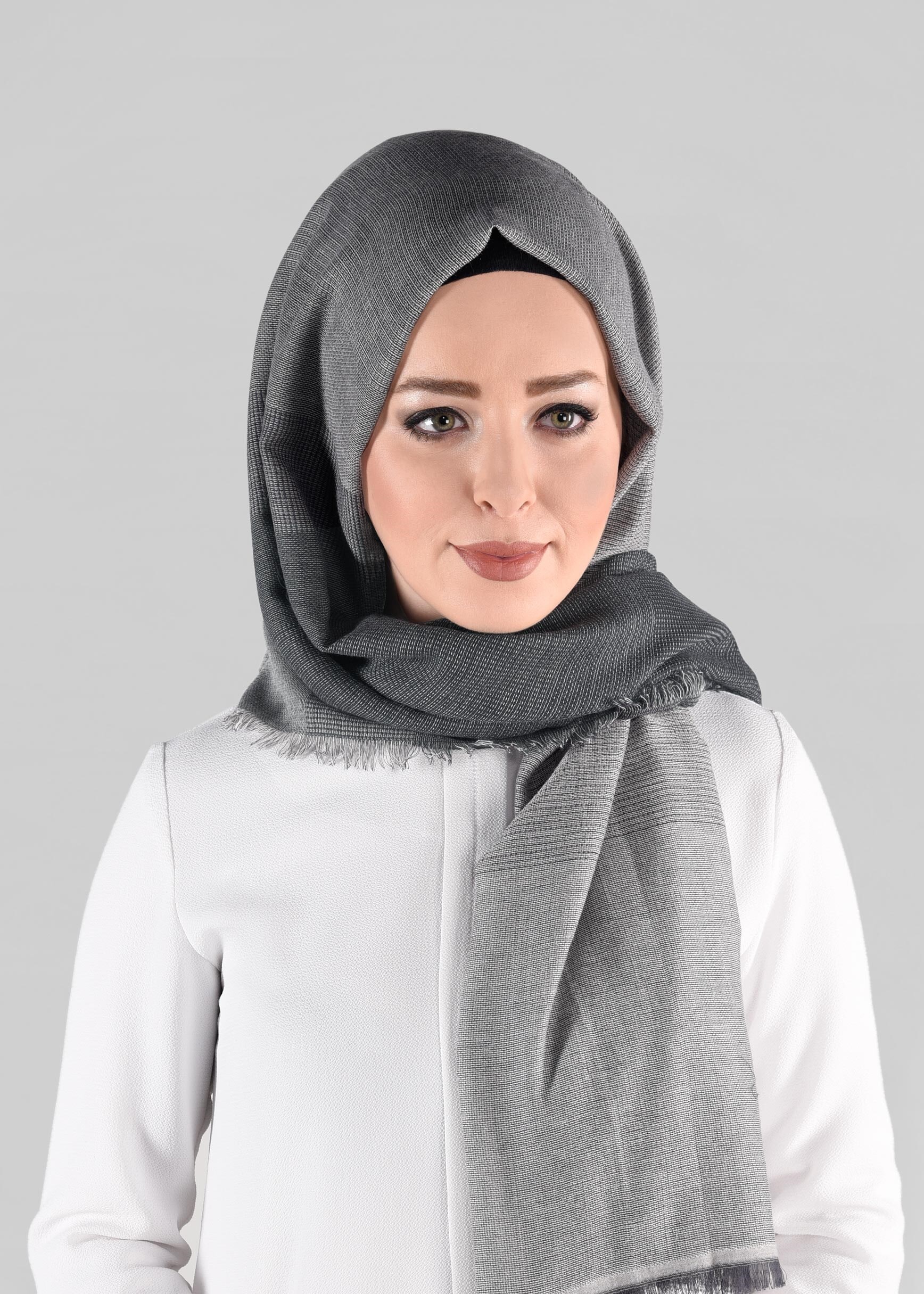 Tesettür giyim GRİ 9883 ALVİNA PAMUKLU SAÇAKLI ŞAL