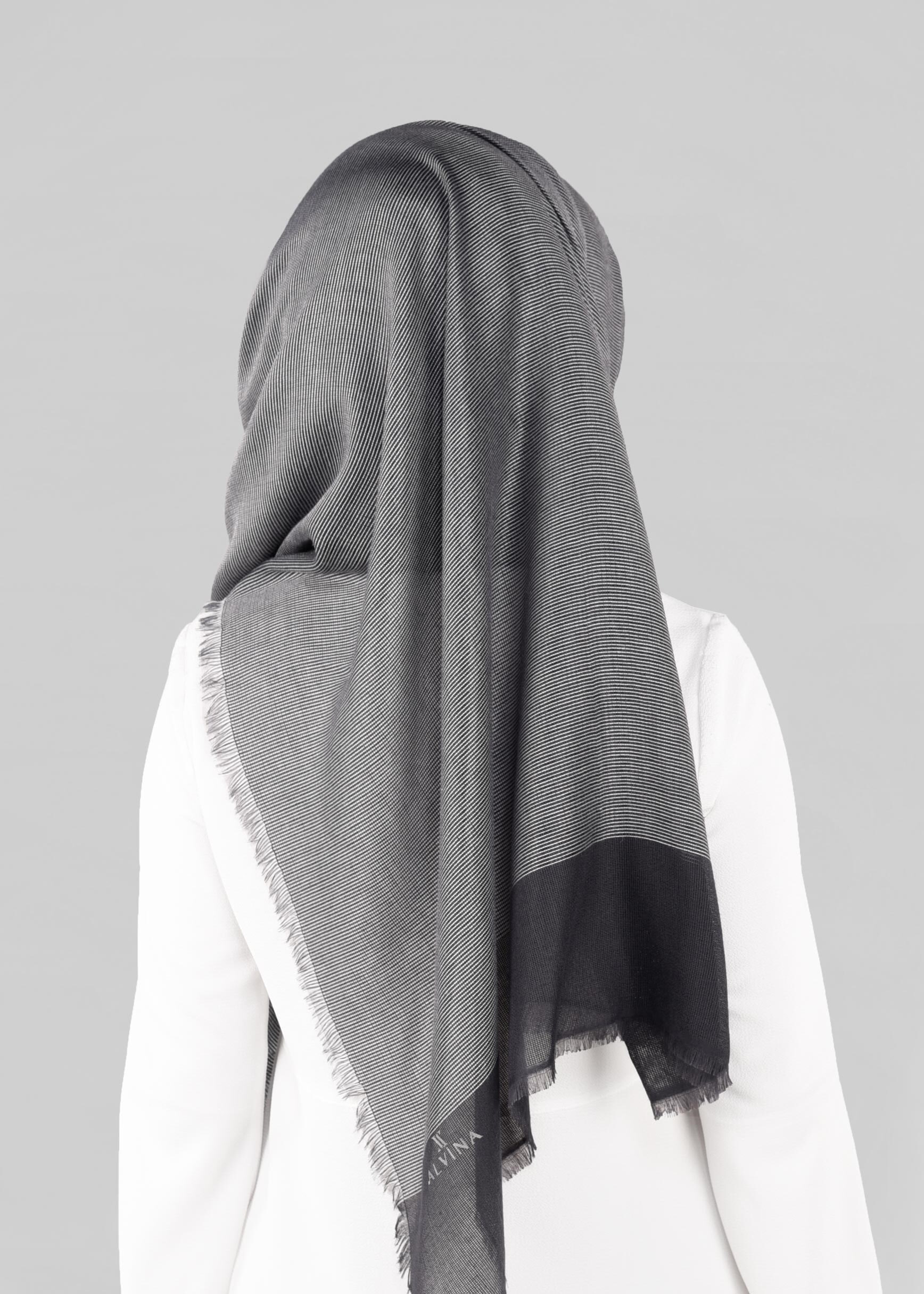 Tesettür giyim GRİ 9884 ALVİNA KESİK SAÇAKLI ŞAL