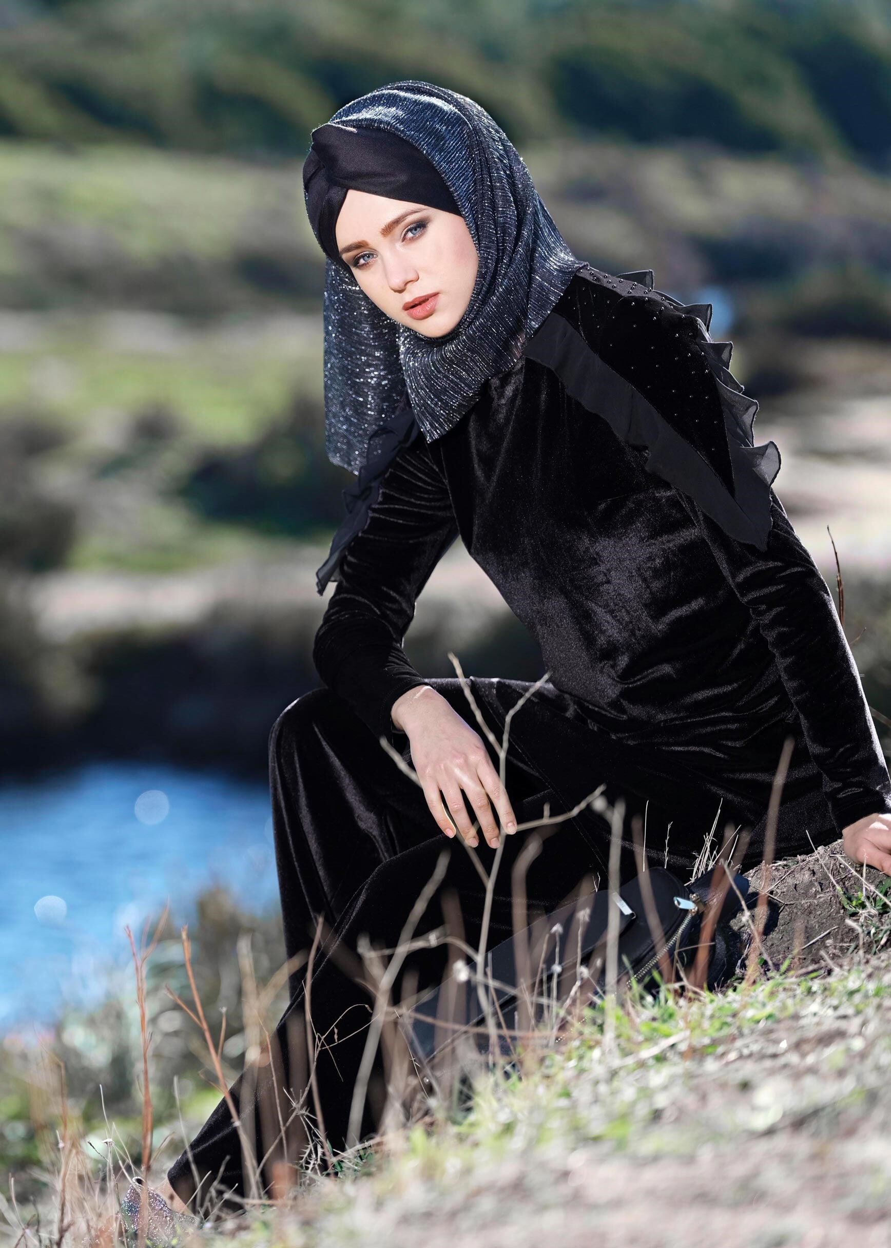 Tesettür giyim SİYAH BONCUK İŞLEMELİ FIRFIRLI ASİMETRİK KESİM 2Lİ PANTOLON TAKIM 4610