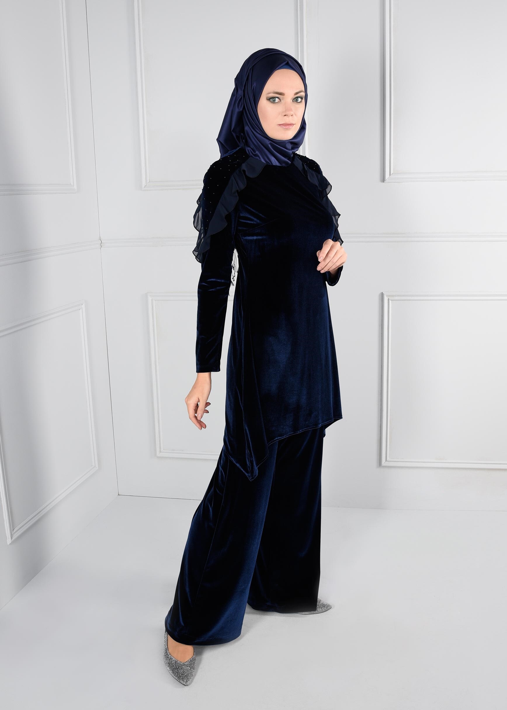 Tesettür giyim LACİVERT BONCUK İŞLEMELİ FIRFIRLI ASİMETRİK KESİM 2Lİ PANTOLON TAKIM 4610