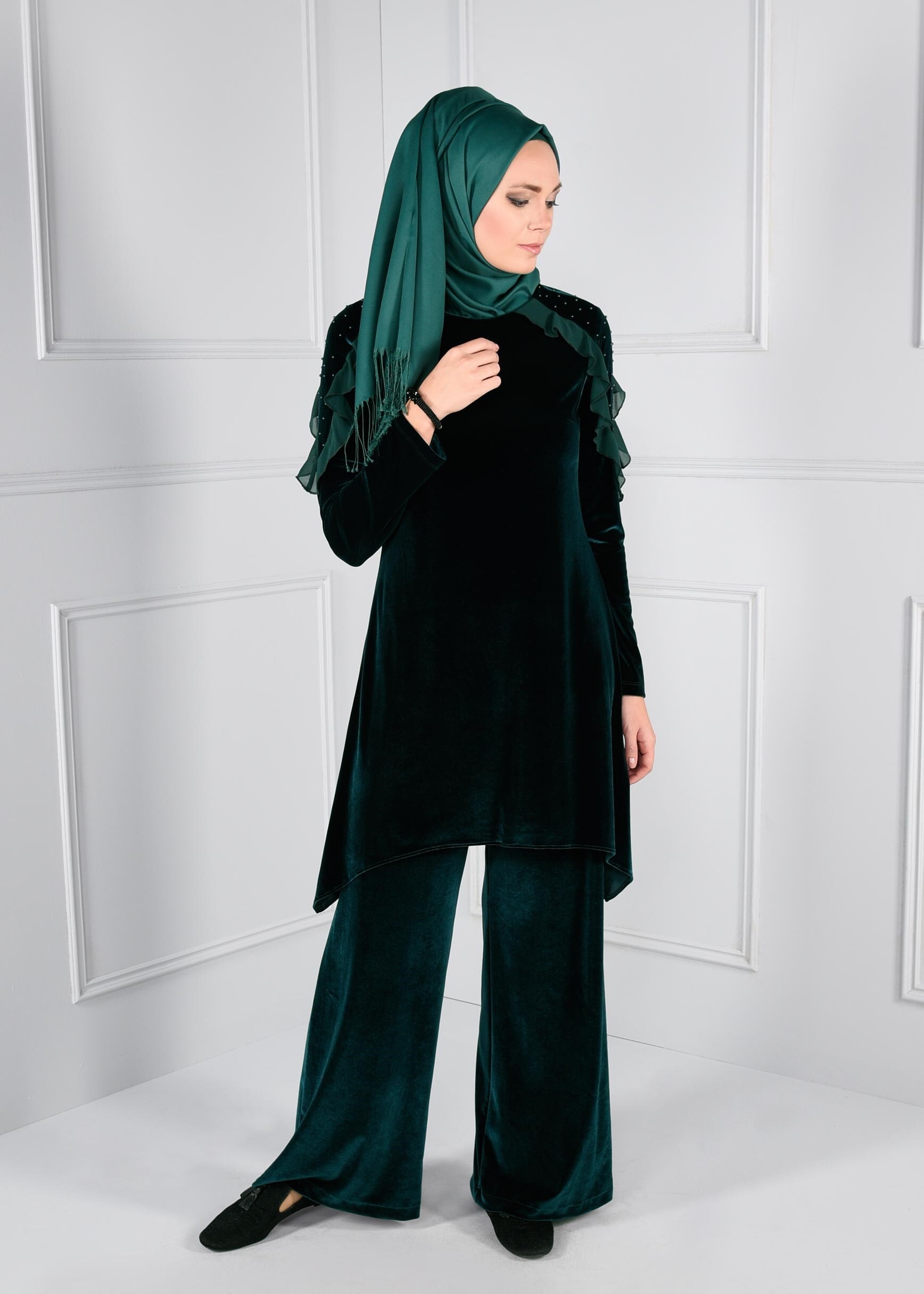 Tesettür giyim YEŞİL BONCUK İŞLEMELİ FIRFIRLI ASİMETRİK KESİM 2Lİ PANTOLON TAKIM 4610