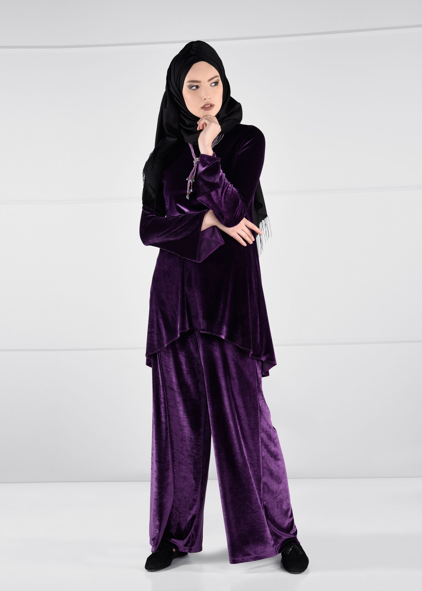 Tesettür giyim MÜRDÜM GENİŞ KESİM SALAŞ KADİFE 2Lİ PANTOLON TAKIM 4712