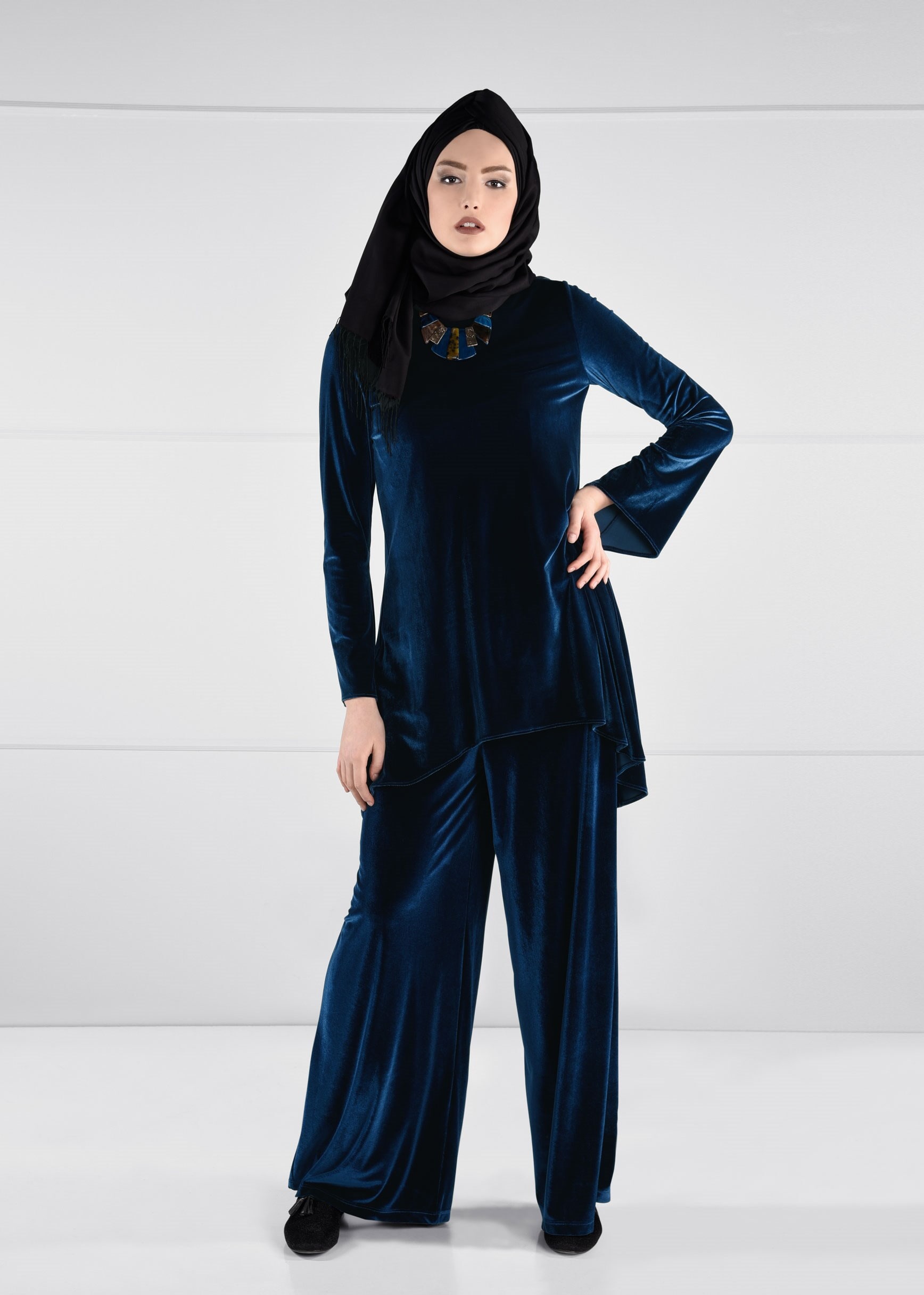 Tesettür giyim LACİVERT GENİŞ KESİM SALAŞ KADİFE 2Lİ PANTOLON TAKIM 4712