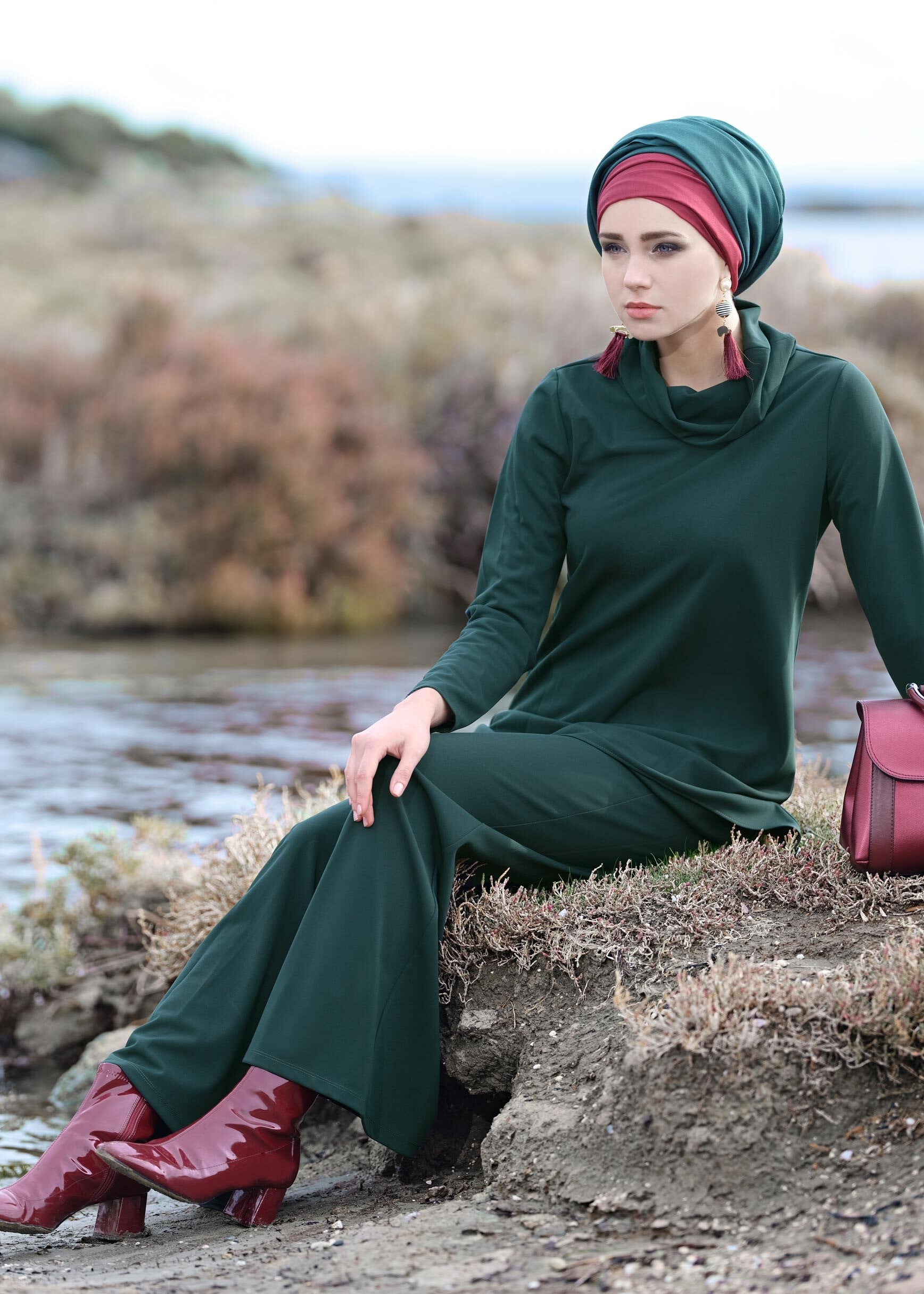 Tesettür giyim YEŞİL PÜSKÜL DETAYLI ŞAL YAKA ASİMETRİK KESİM 2Lİ PANTOLON TAKIM 4812