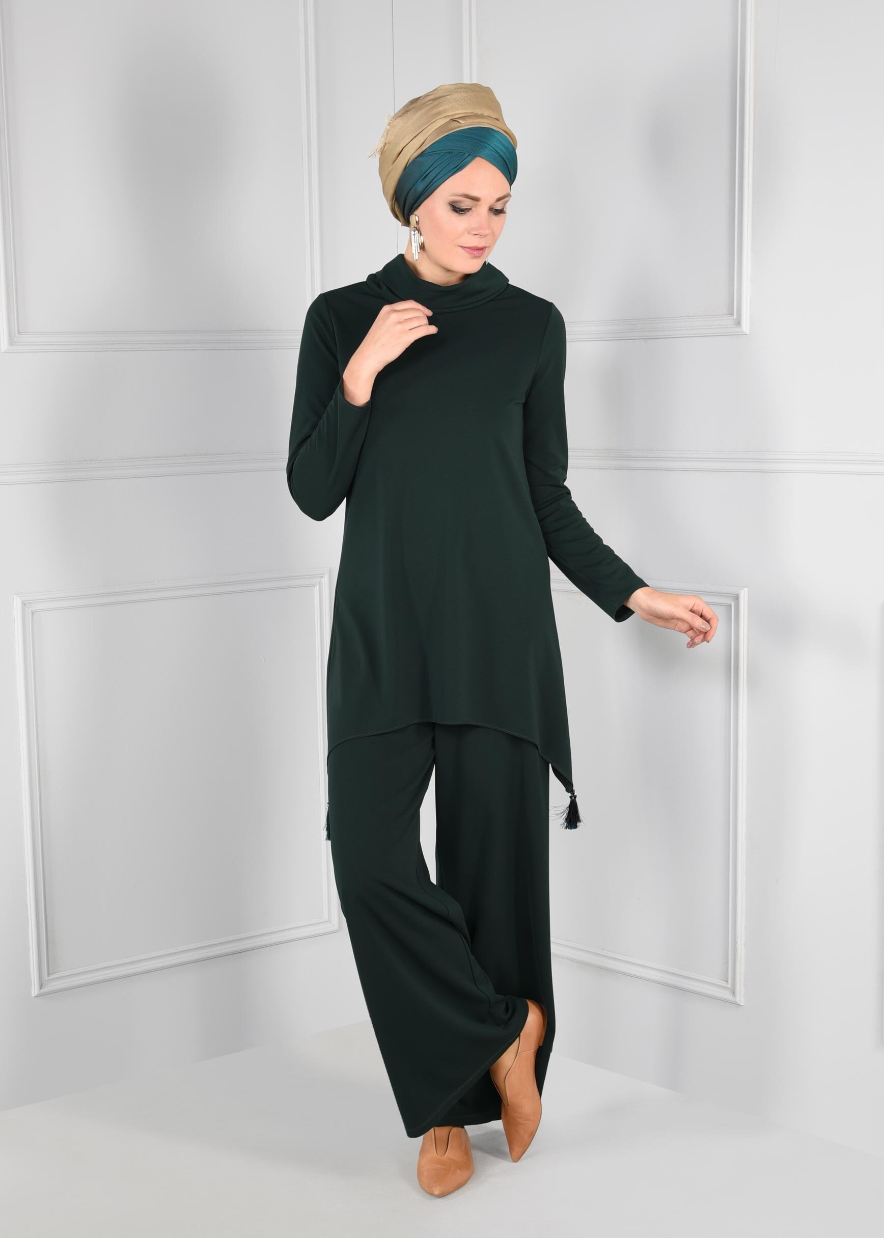 Tesettür giyim YEŞİL PÜSKÜL DETAYLI ŞAL YAKA ASİMETRİK KESİM 2Lİ PANTOLON TAKIM 4812