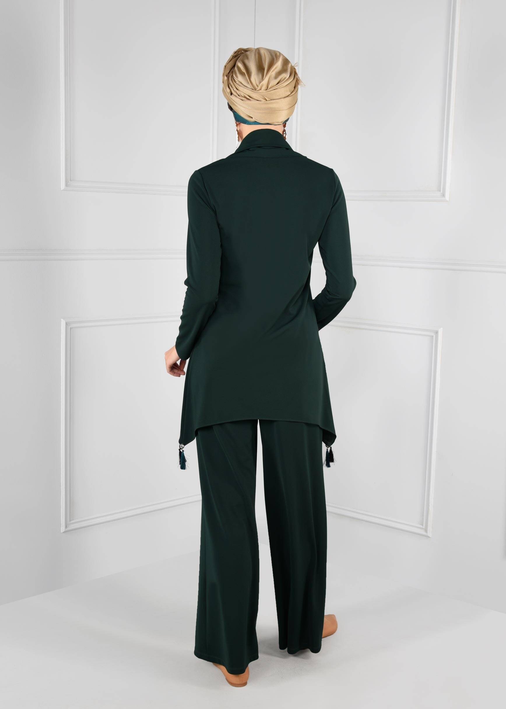Tesettür giyim YEŞİL PÜSKÜL DETAYLI ŞAL YAKA ASİMETRİK KESİM 2Lİ PANTOLON TAKIM 4812