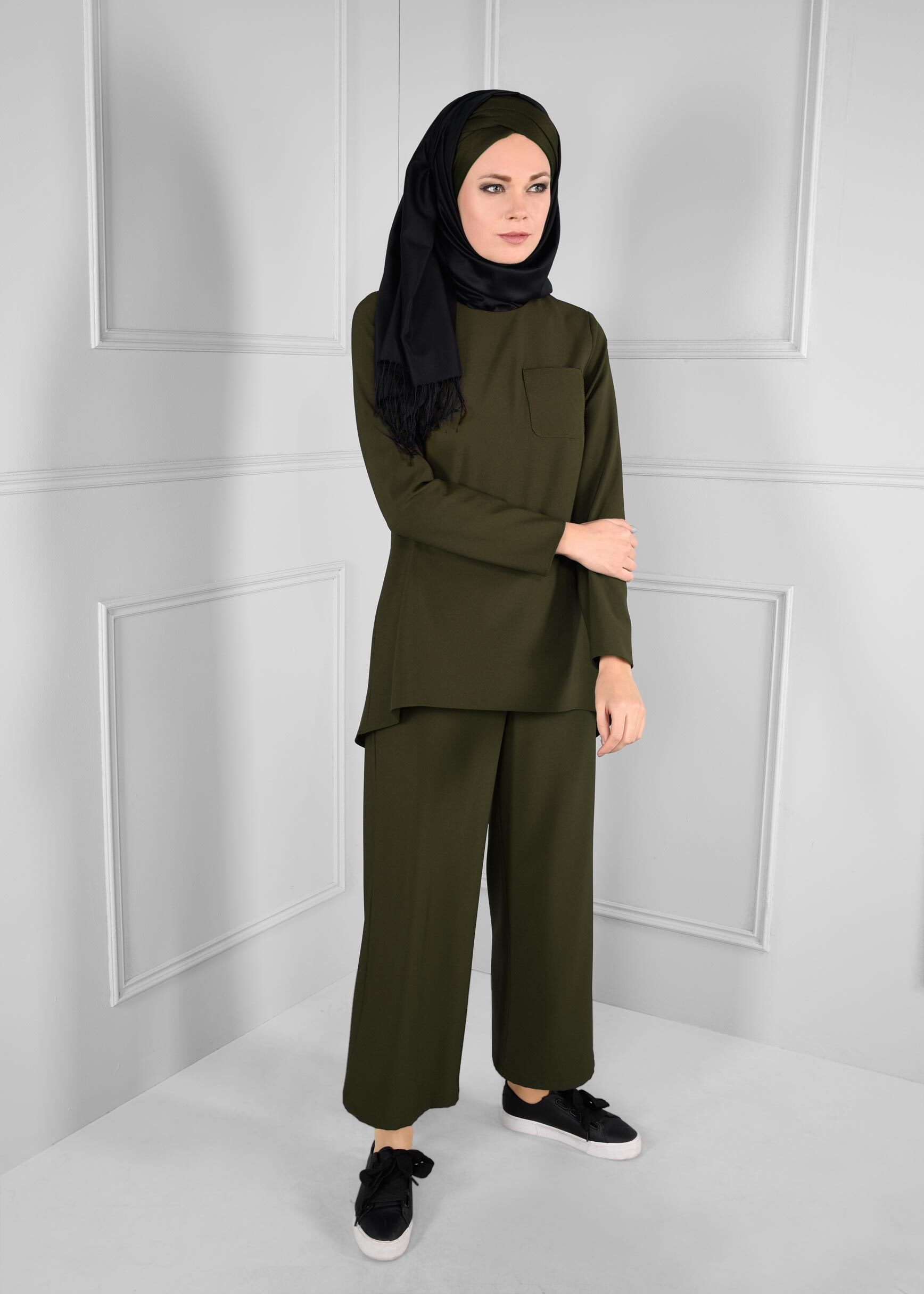 Tesettür giyim HAKİ ASİMETRİK KESİM CEPLİ 2Lİ PANTOLON TAKIM 4844