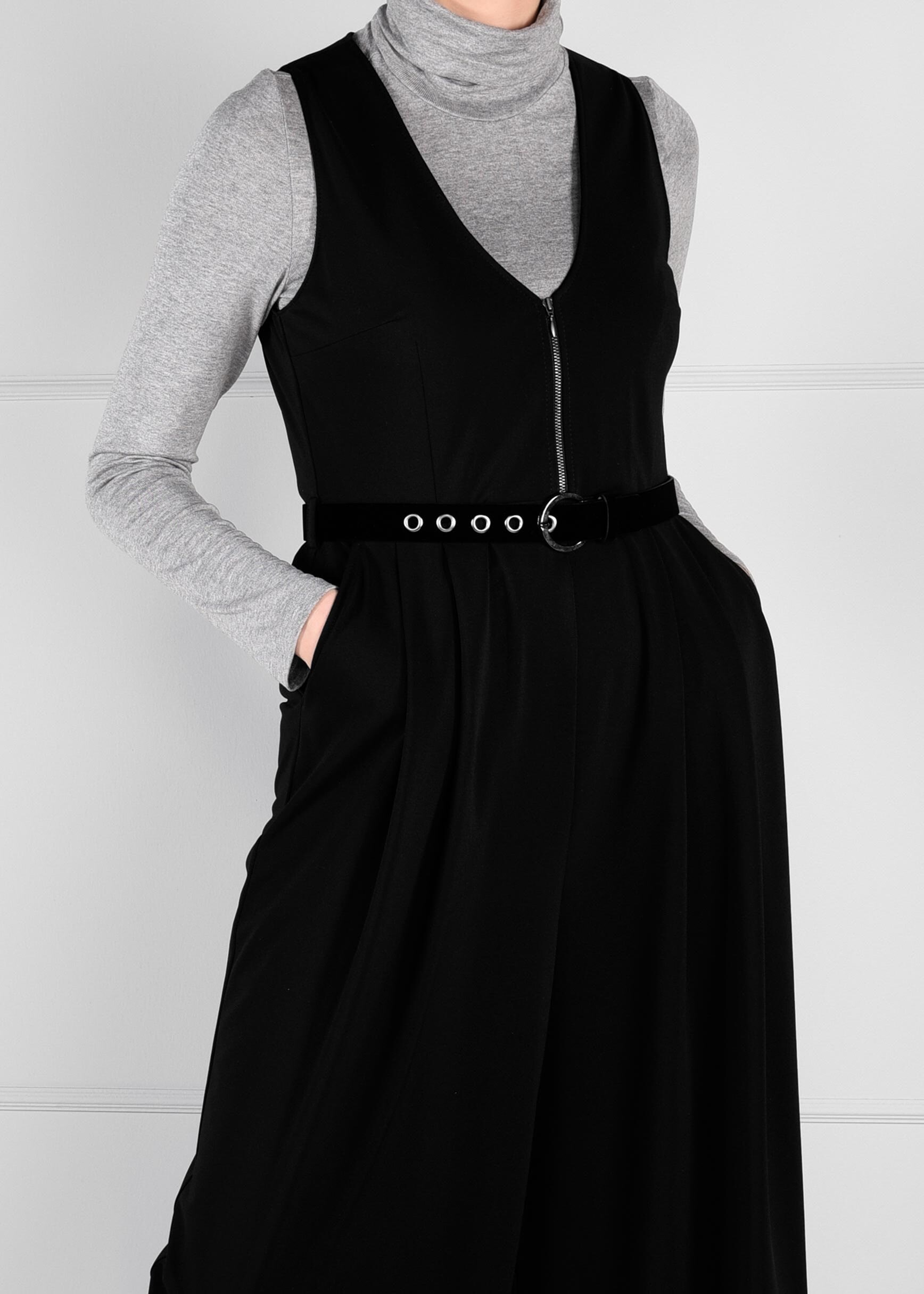 Tesettür giyim SİYAH GENİŞ KESİM V YAKA KEMERLİ 2Lİ TULUM 4717