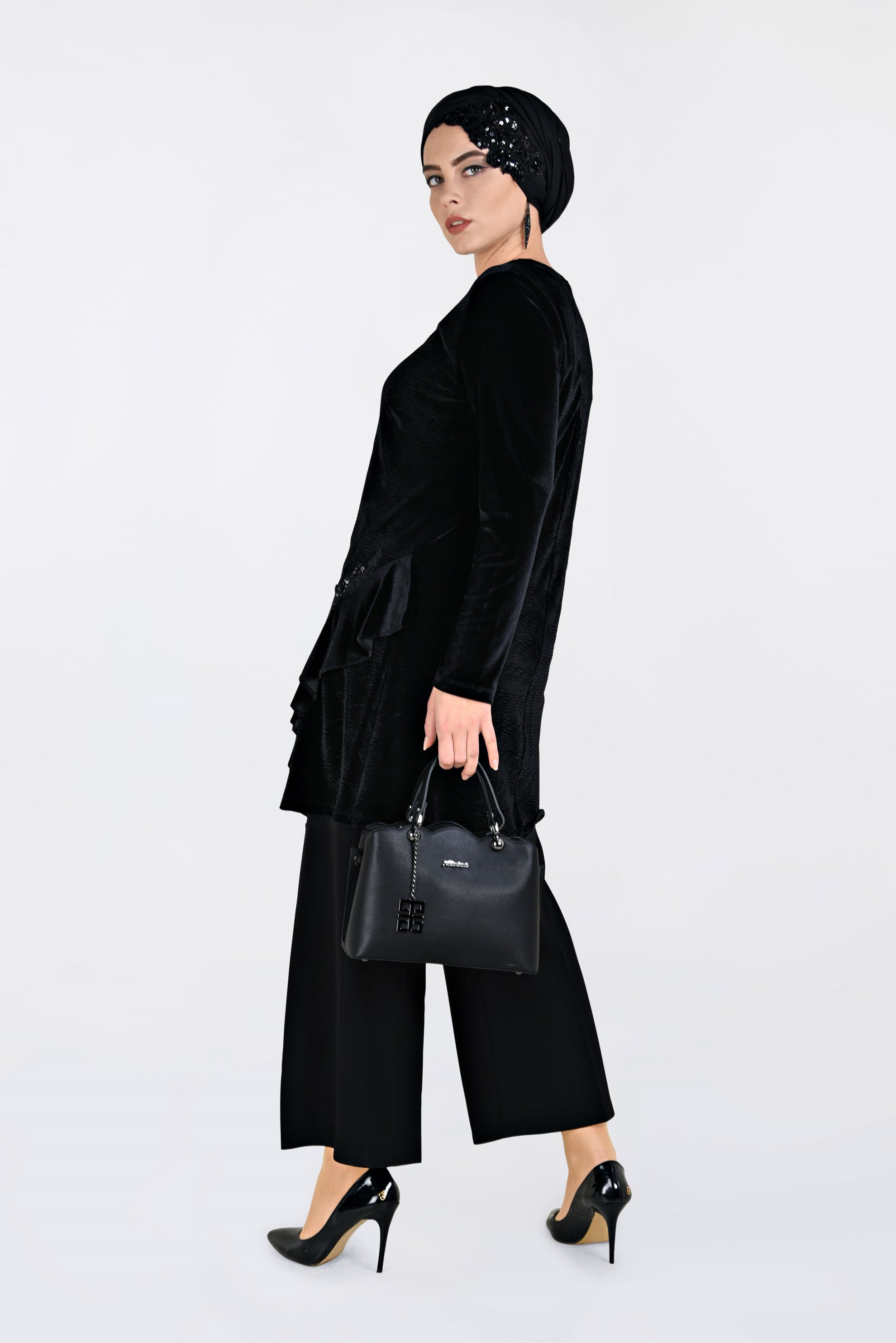 Hijab clothing BLACK EMBROIDERED VELVET PLEATED TUNIC 2756 