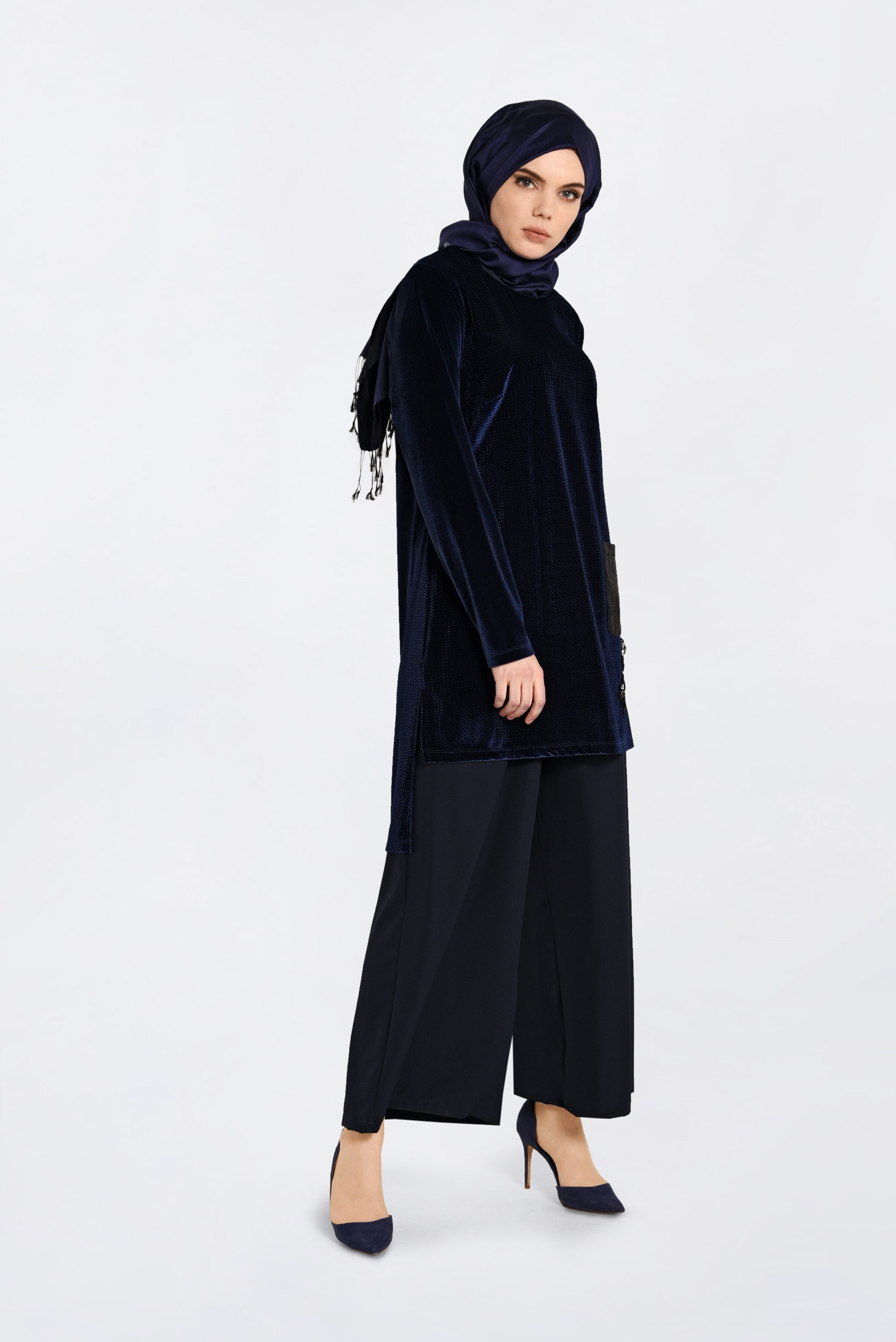 Hijab clothing NAVY BLUE SEQUINED VELVET TUNIC 2850