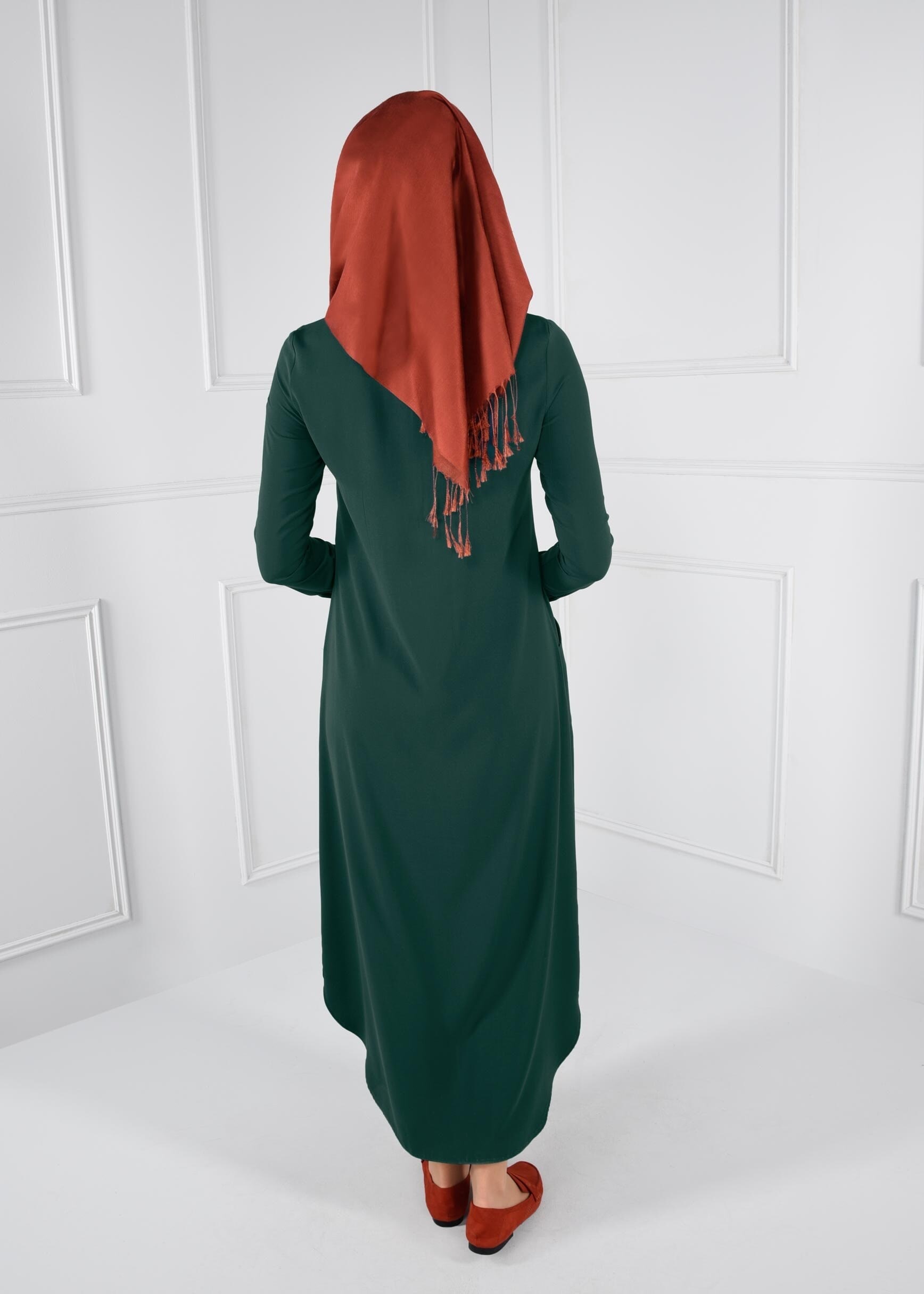 Tesettür giyim MAVİ BROŞ DETAYLI CEPLİ TUNİK 4445