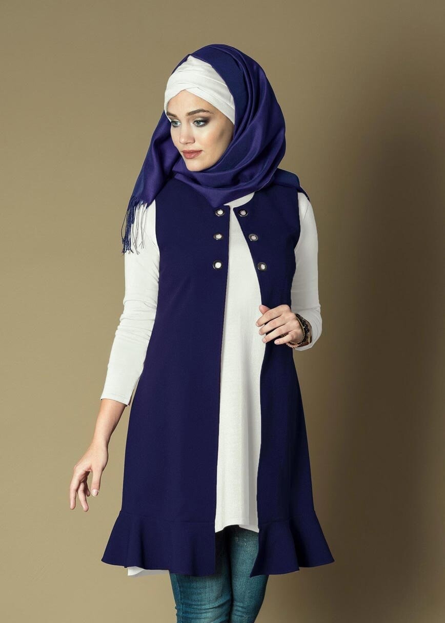 Tesettür giyim BEYAZ ETEK UCU OVAL KESİM TRİKO TUNİK 4575