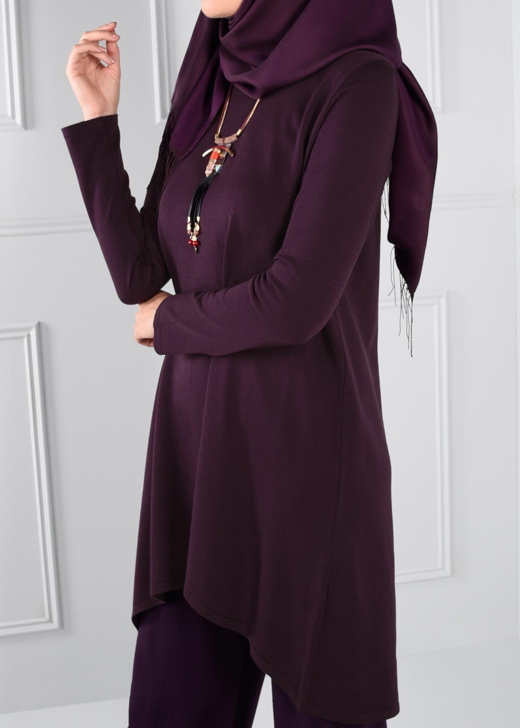 Tesettür giyim MÜRDÜM ETEK UCU OVAL KESİM TRİKO TUNİK 4575