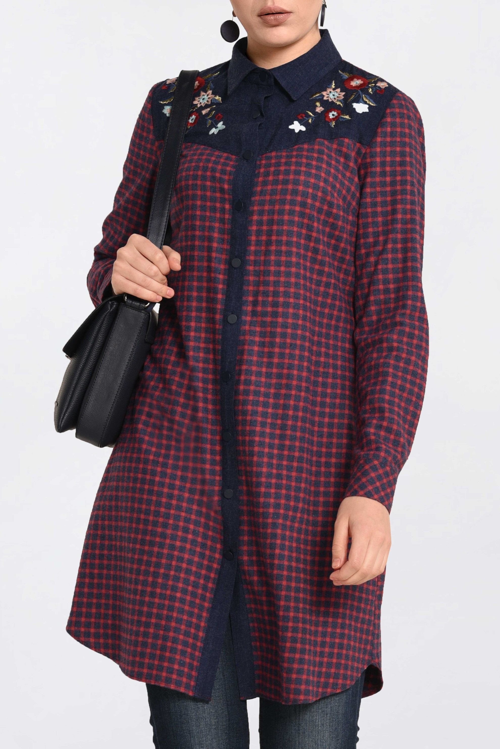 Tesettür giyim LACİVERT NAKIŞ İŞLEMELİ EKOSE TUNİK 4591