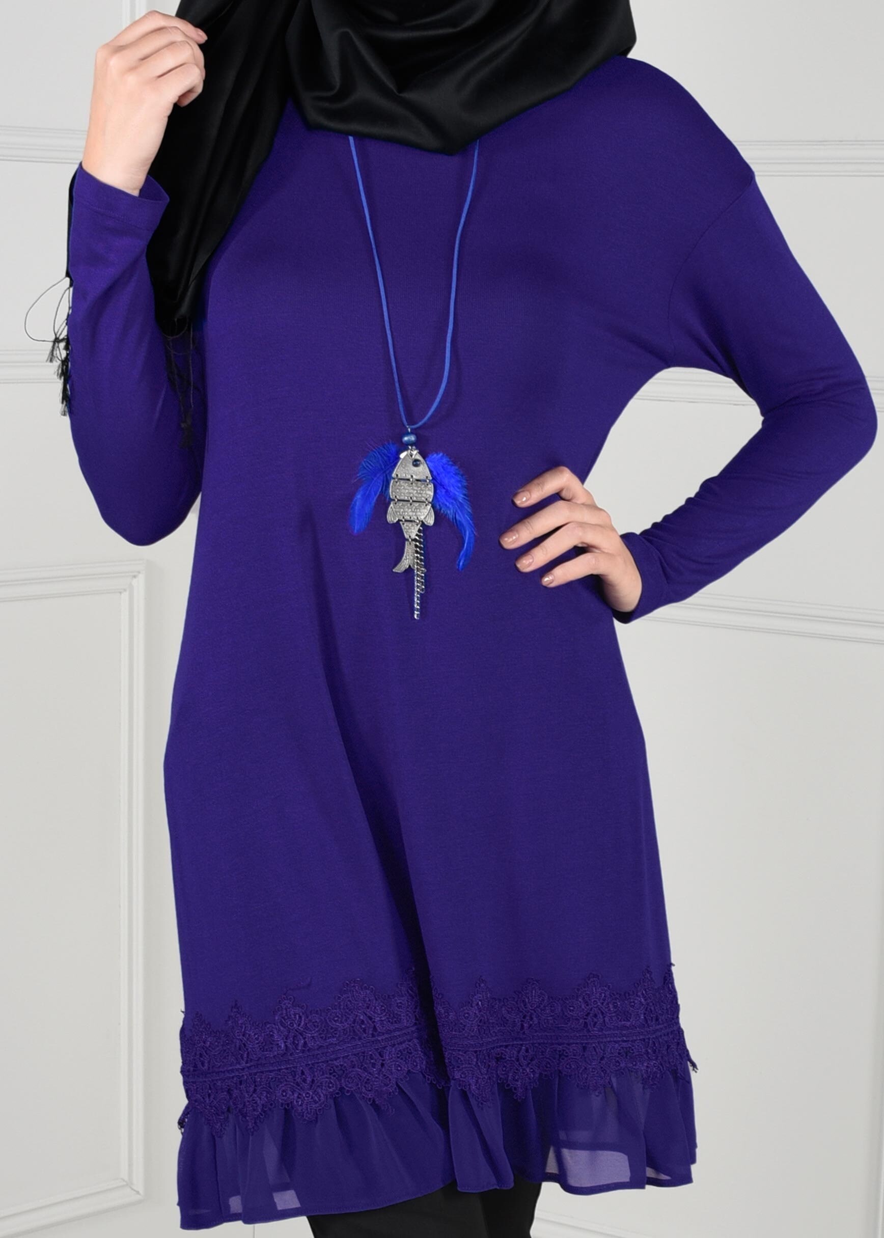 Tesettür giyim LACİVERT ETEK UCU ŞİFON VOLANLI GÜPÜR DETAYLI TUNİK 4594