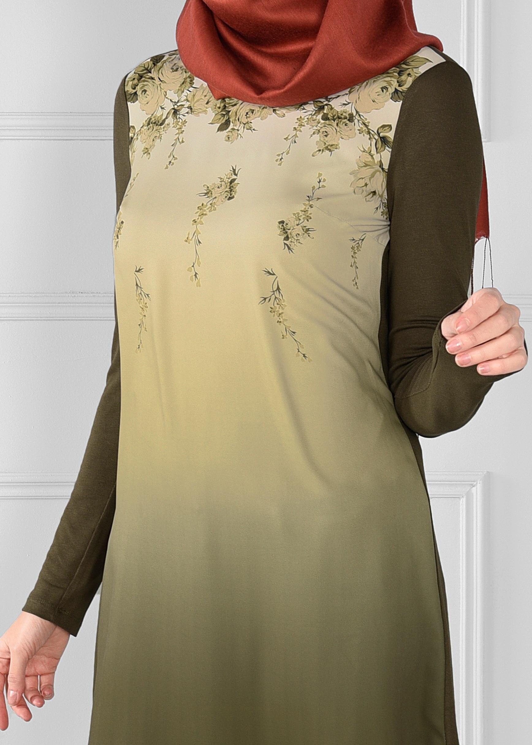 Tesettür giyim HAKİ ÇİÇEK DİJİTAL BASKILI DEGRADE TUNİK 4623 