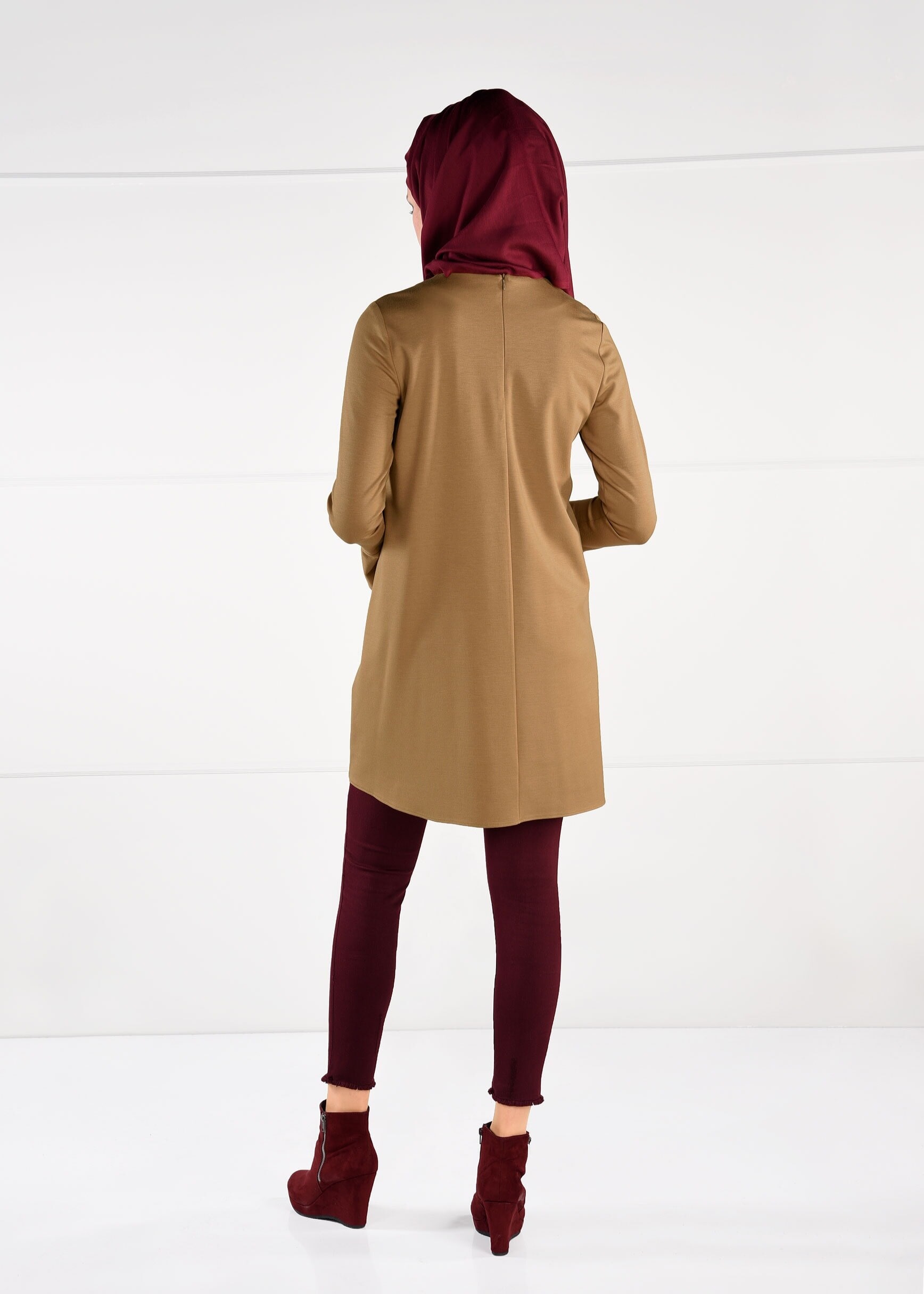 Tesettür giyim SARI PÜSKÜLLÜ SALAŞ KESİM TUNİK 4680