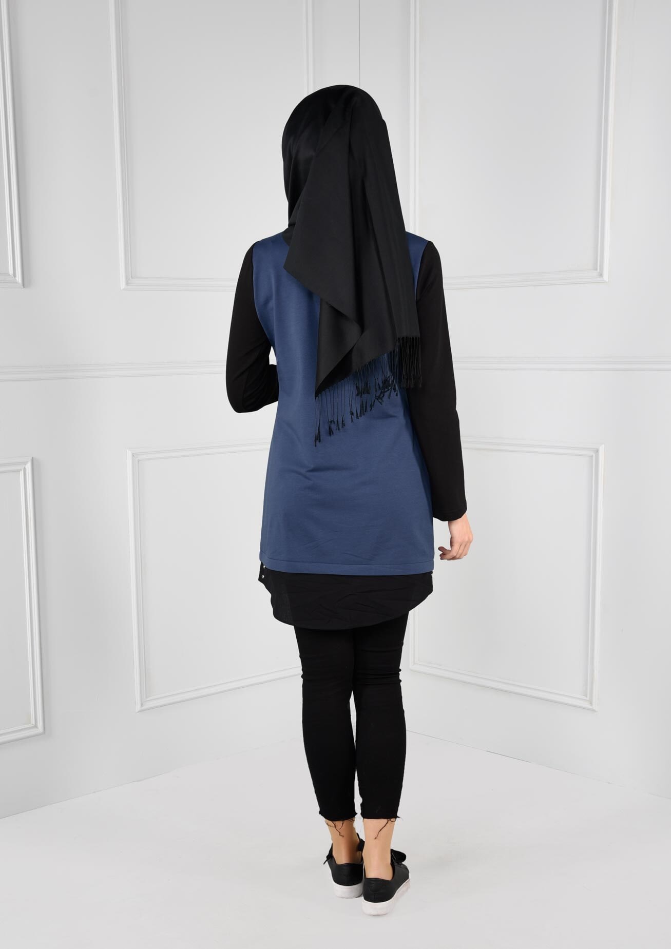 Tesettür giyim LACİVERT CEBİ PÜSKÜLLÜ ÇİFT RENK EŞOFMAN TUNİK 4719 