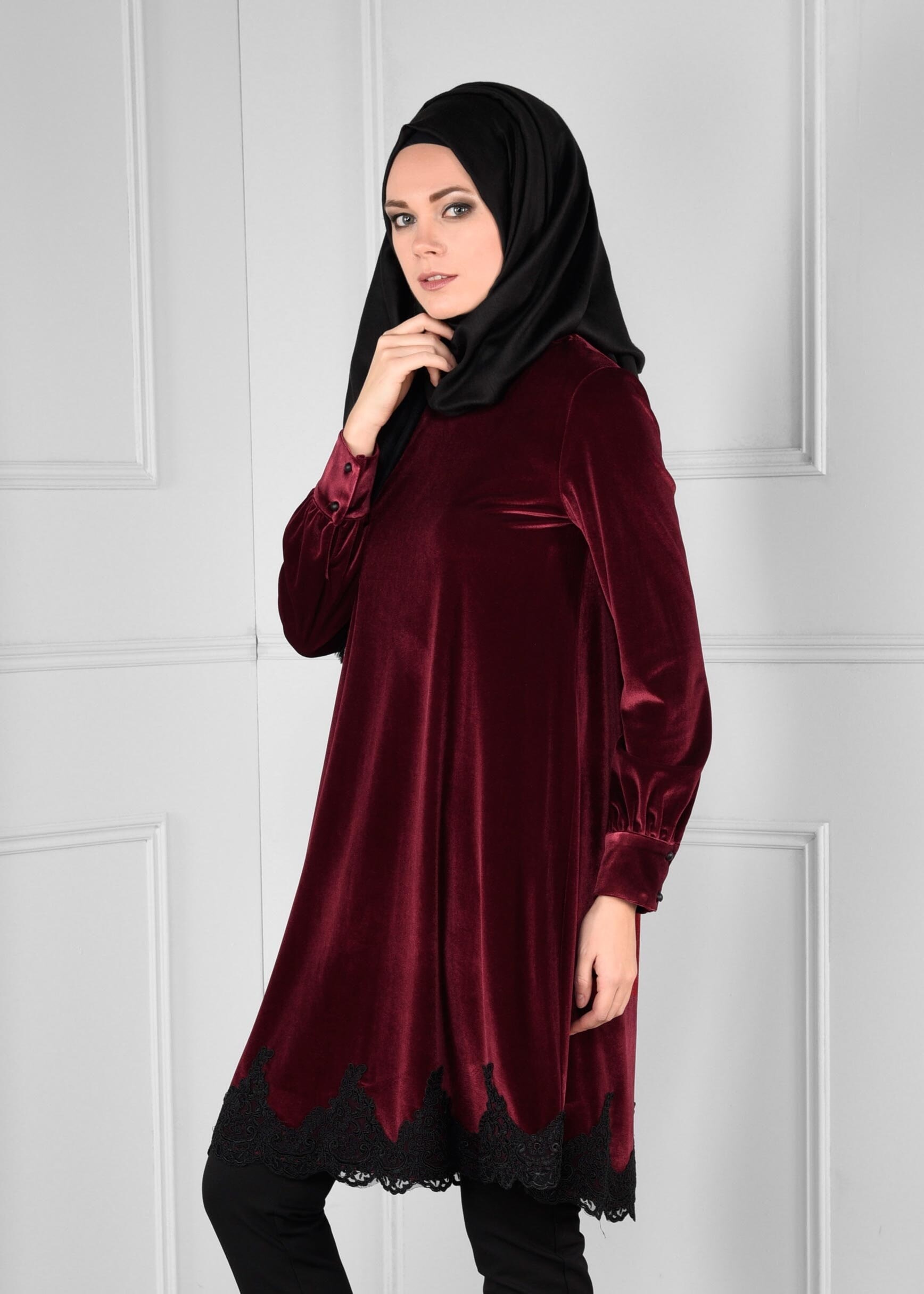 Tesettür giyim BORDO DANTELLİ SALAŞ KADİFE TUNİK 4731 
